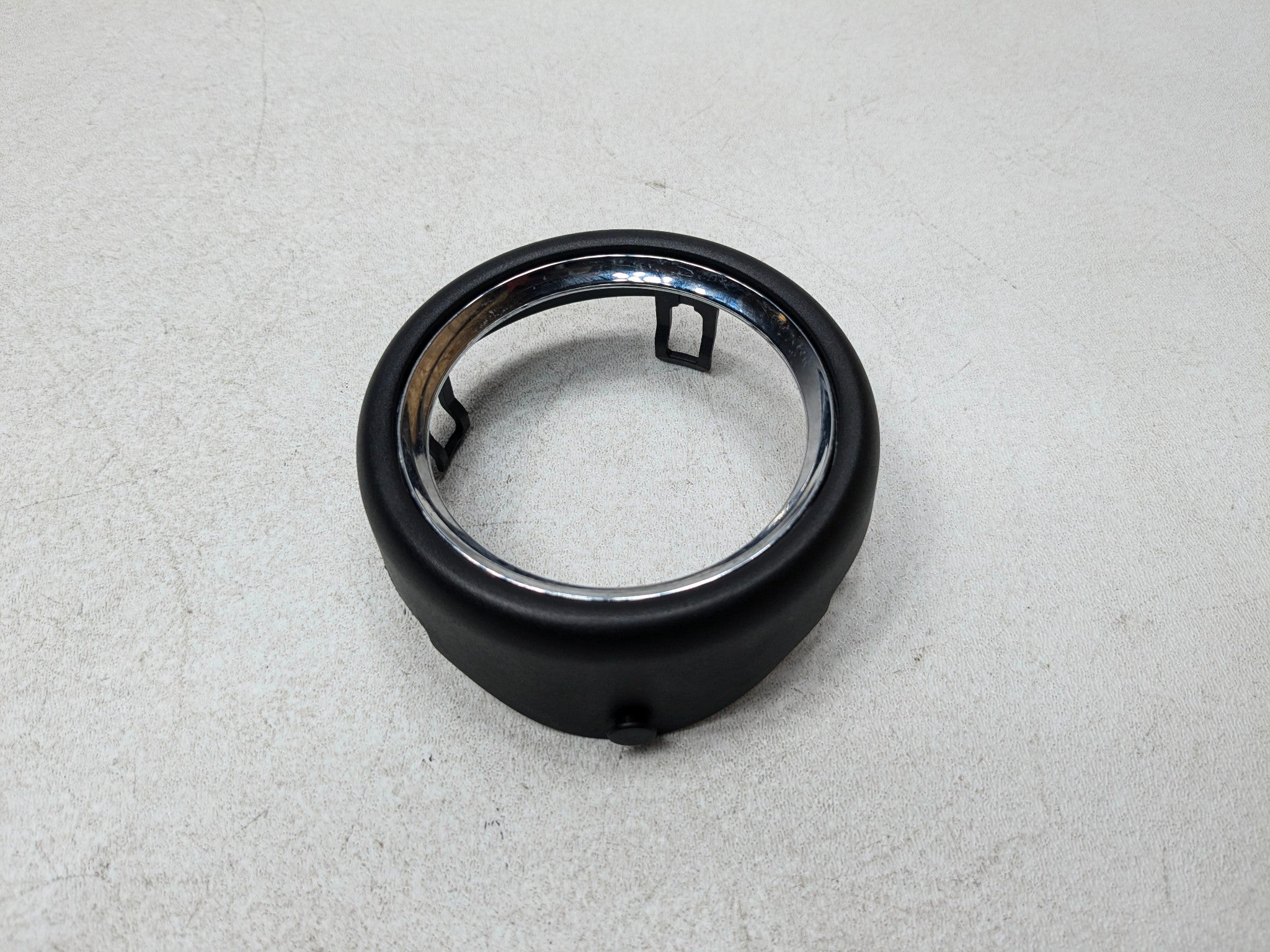 11 - 13 MINI COOPER OEM DOOR OPENER SURROUND TRIM BEZEL FRONT LEFT DRIVER SIDE