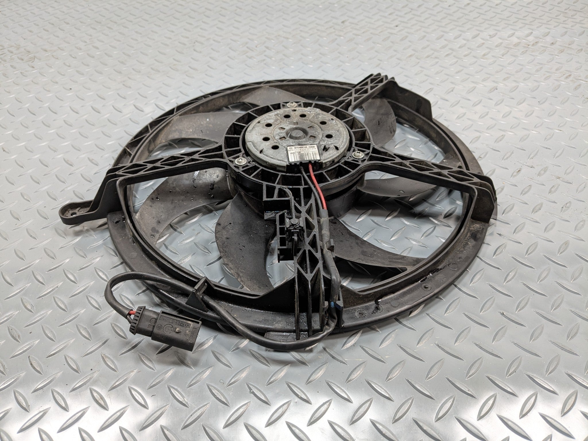 2011 - 2013 MINI COOPER OEM FAN WITHOUT SHROUD ELECTRIC COOLING MOTOR RADIATOR
