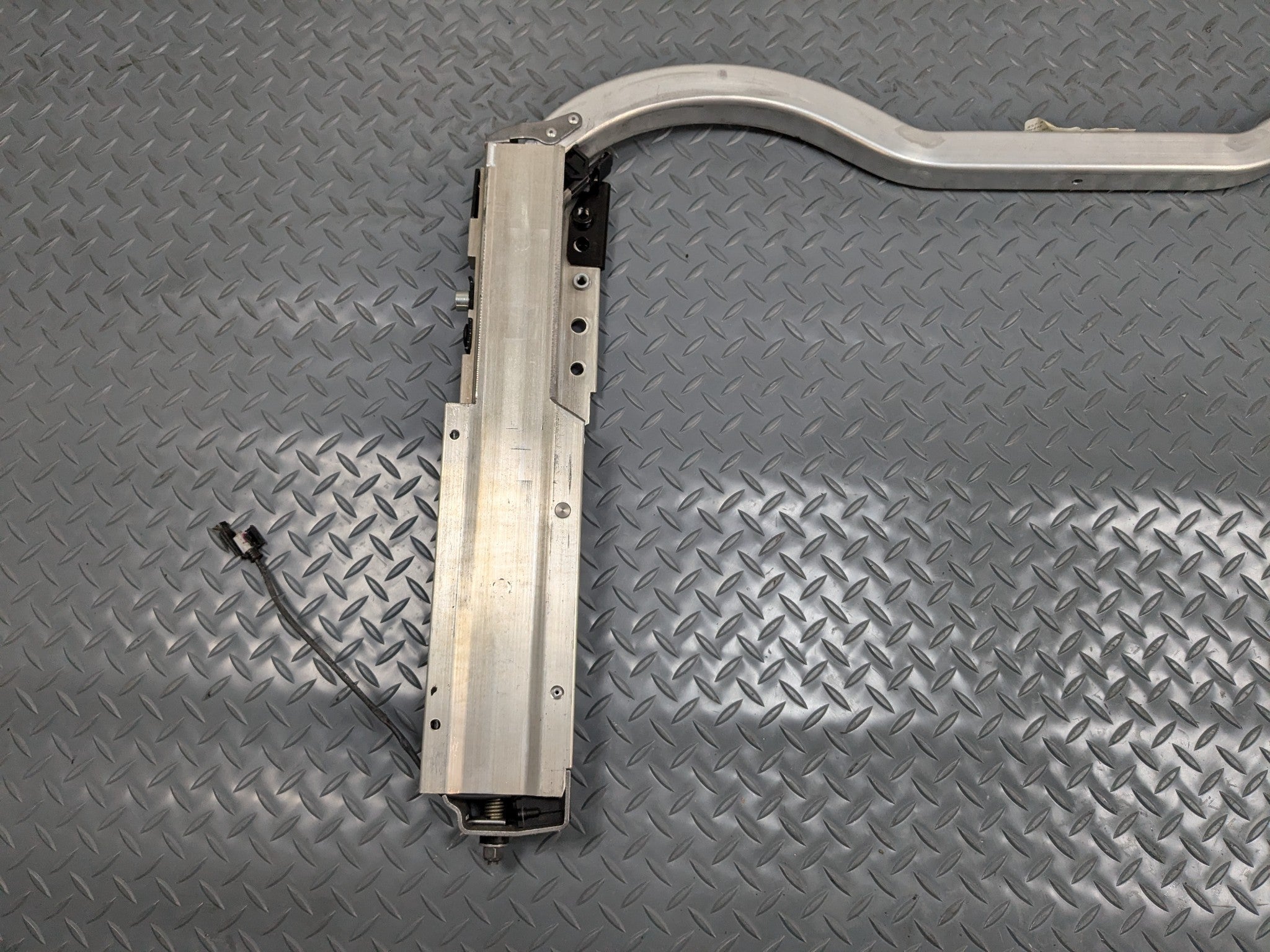 2011 - 2013 MINI COOPER OEM CONVERTIBLE UPPER ROLLOVER ROLL BAR