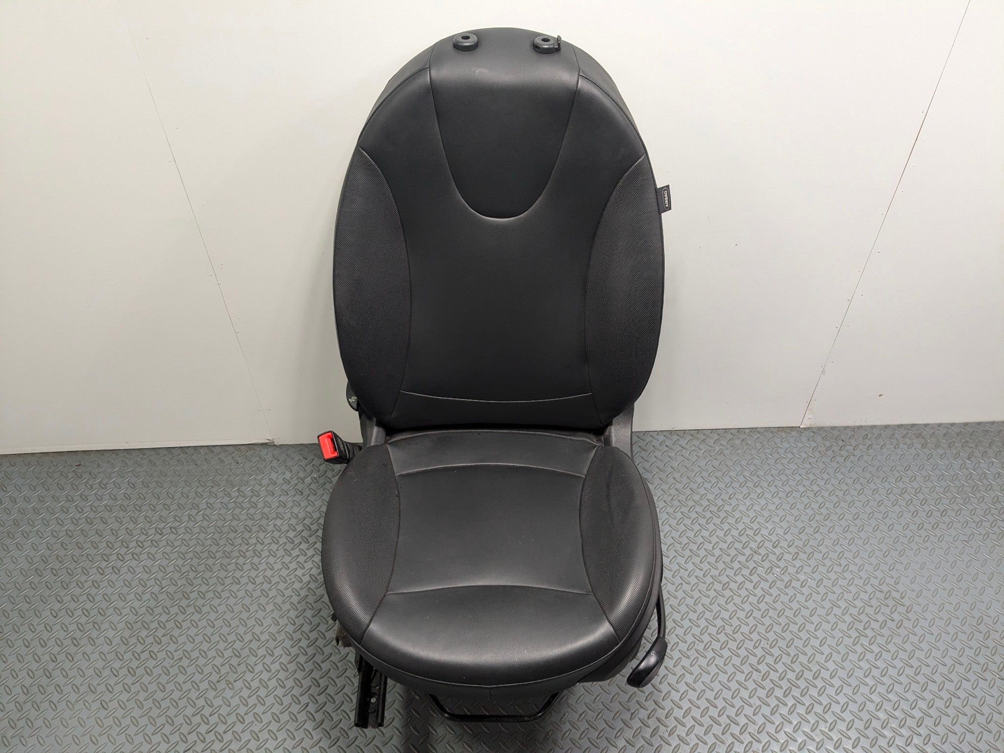 11 - 13 MINI COOPER OEM SEAT BLACK LEATHER FRONT LEFT DRIVER SIDE WITH BUCKLE
