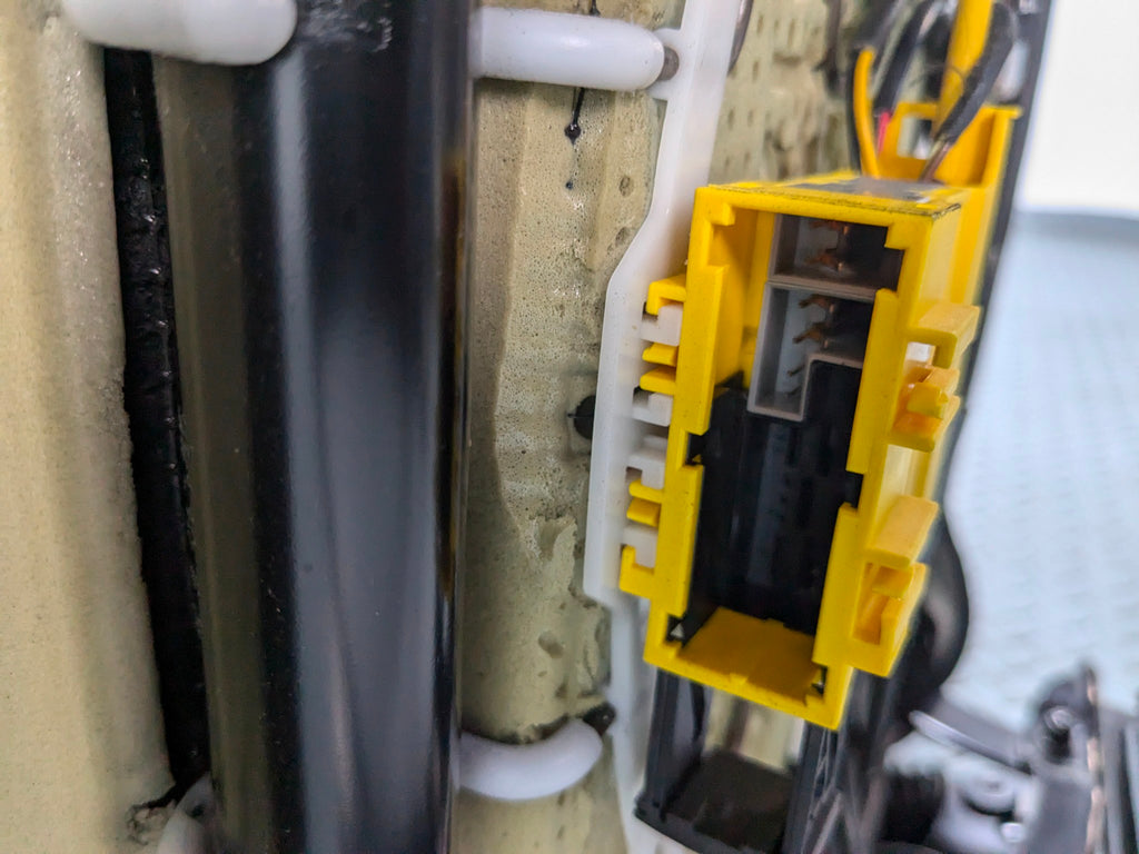 11 - 13 MINI COOPER OEM SEAT BLACK LEATHER FRONT LEFT DRIVER SIDE WITH BUCKLE