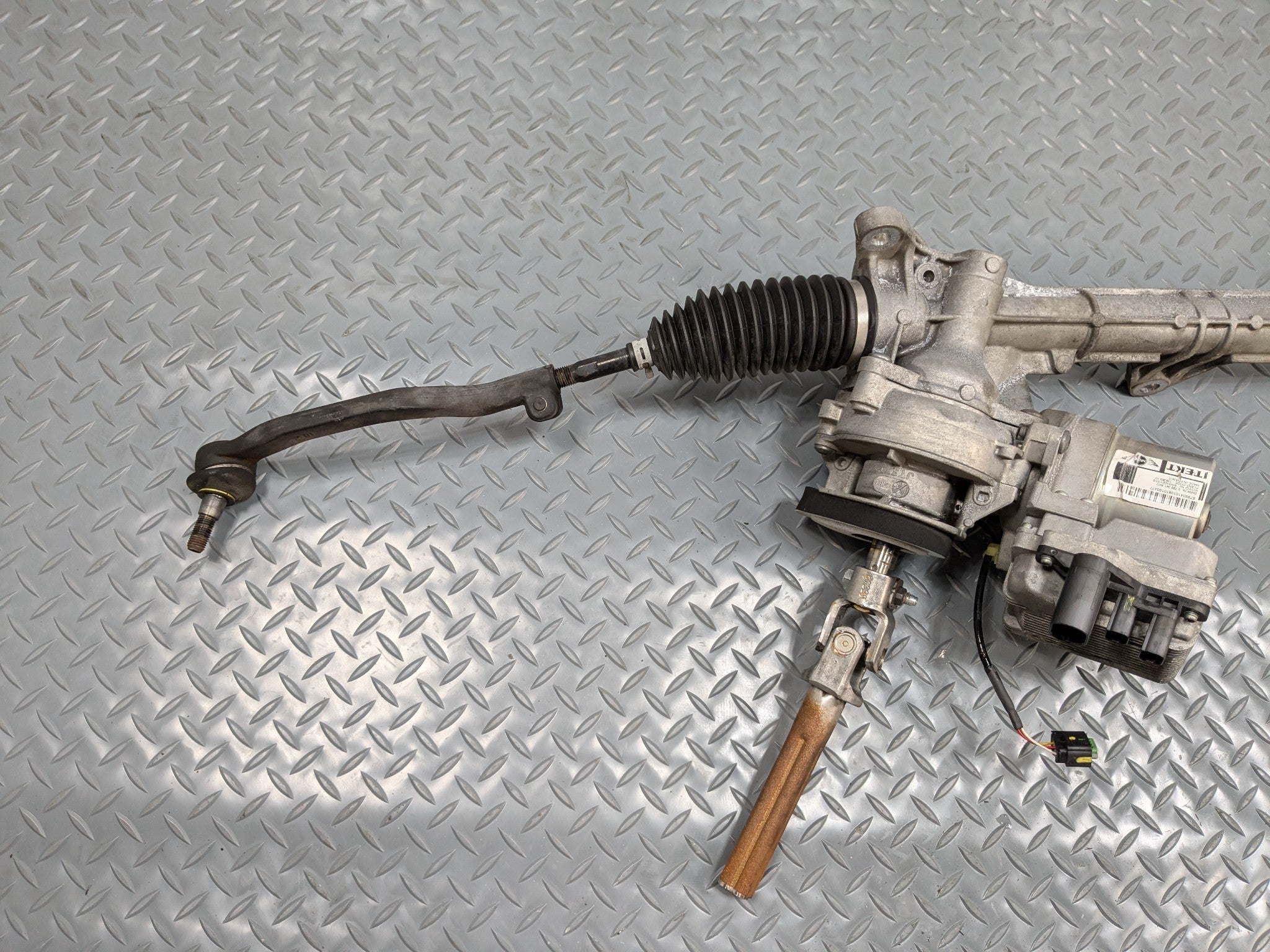 2011 - 2013 MINI COOPER OEM STEERING GEAR RACK POWER RACK AND PINION ELECTRIC