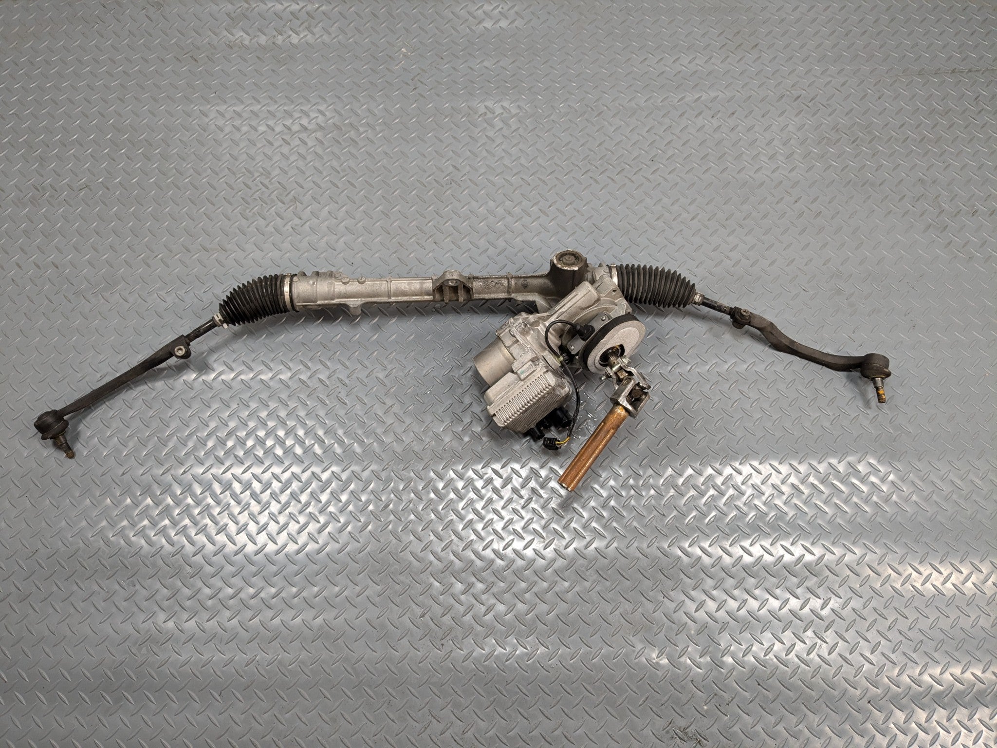 2011 - 2013 MINI COOPER OEM STEERING GEAR RACK POWER RACK AND PINION ELECTRIC
