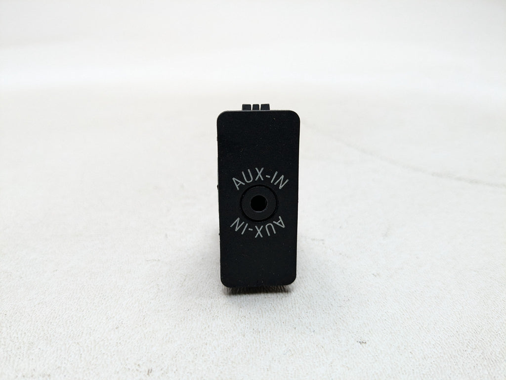 2011 - 2013 MINI COOPER OEM AUX INPUT POWER OUTLET SWITCH JACK PORT