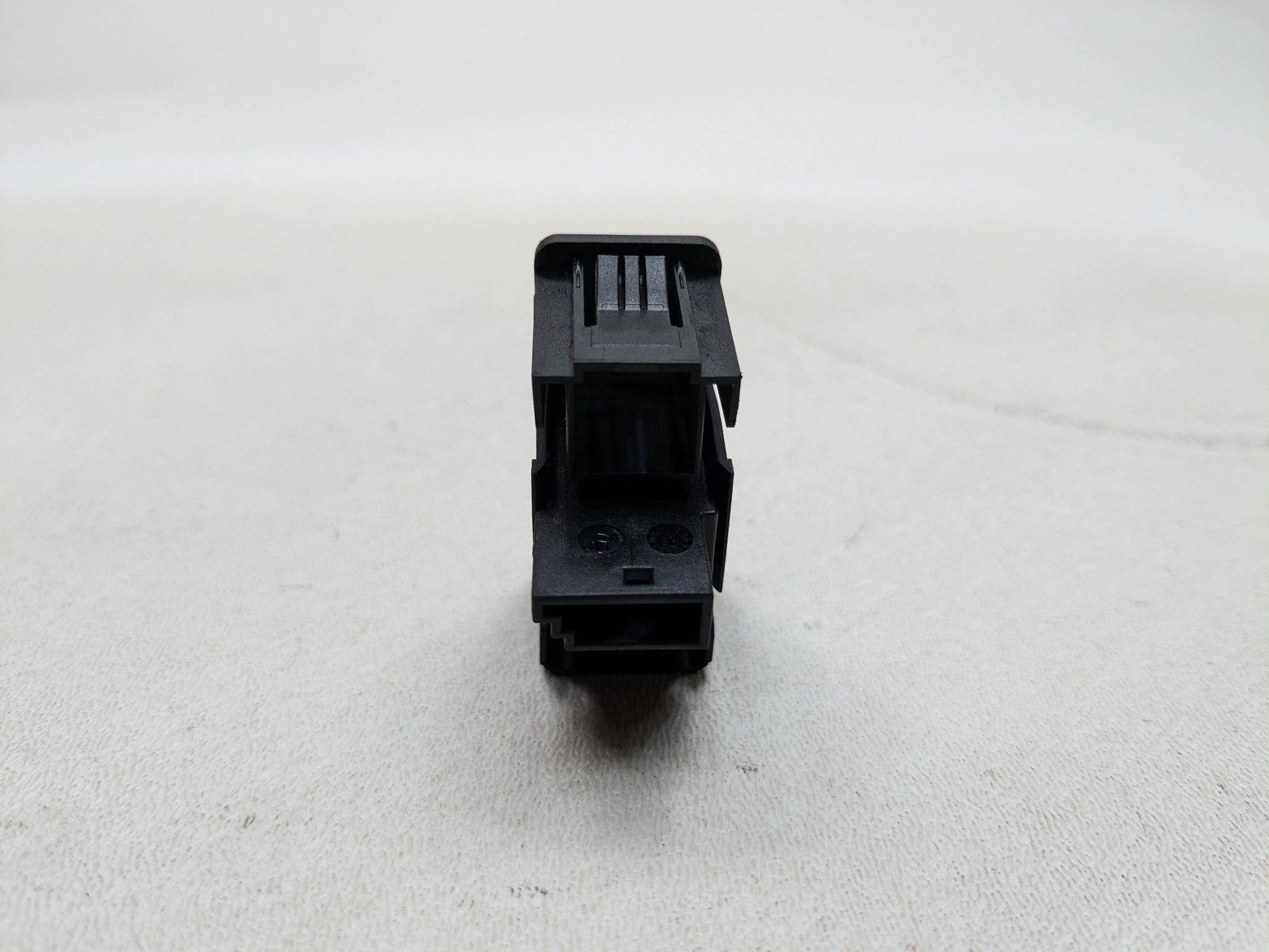 2011 - 2013 MINI COOPER OEM AUX INPUT POWER OUTLET SWITCH JACK PORT