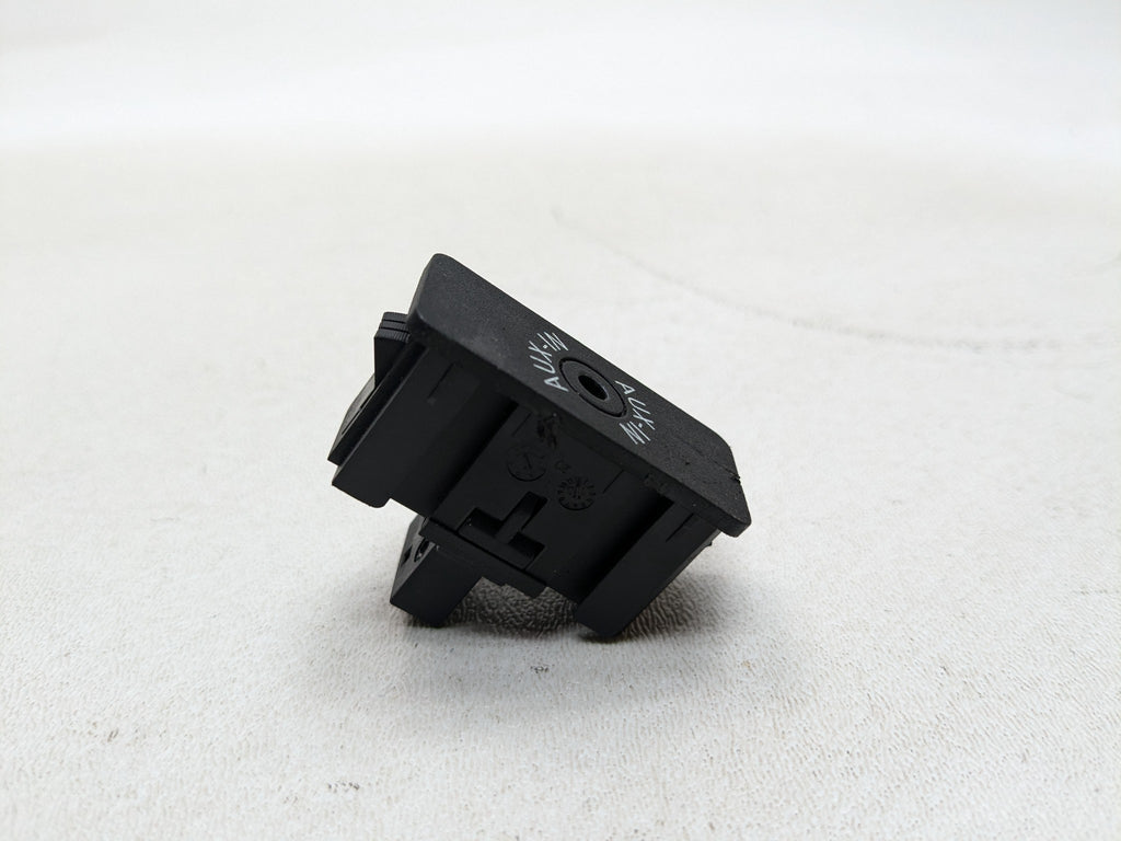 2011 - 2013 MINI COOPER OEM AUX INPUT POWER OUTLET SWITCH JACK PORT