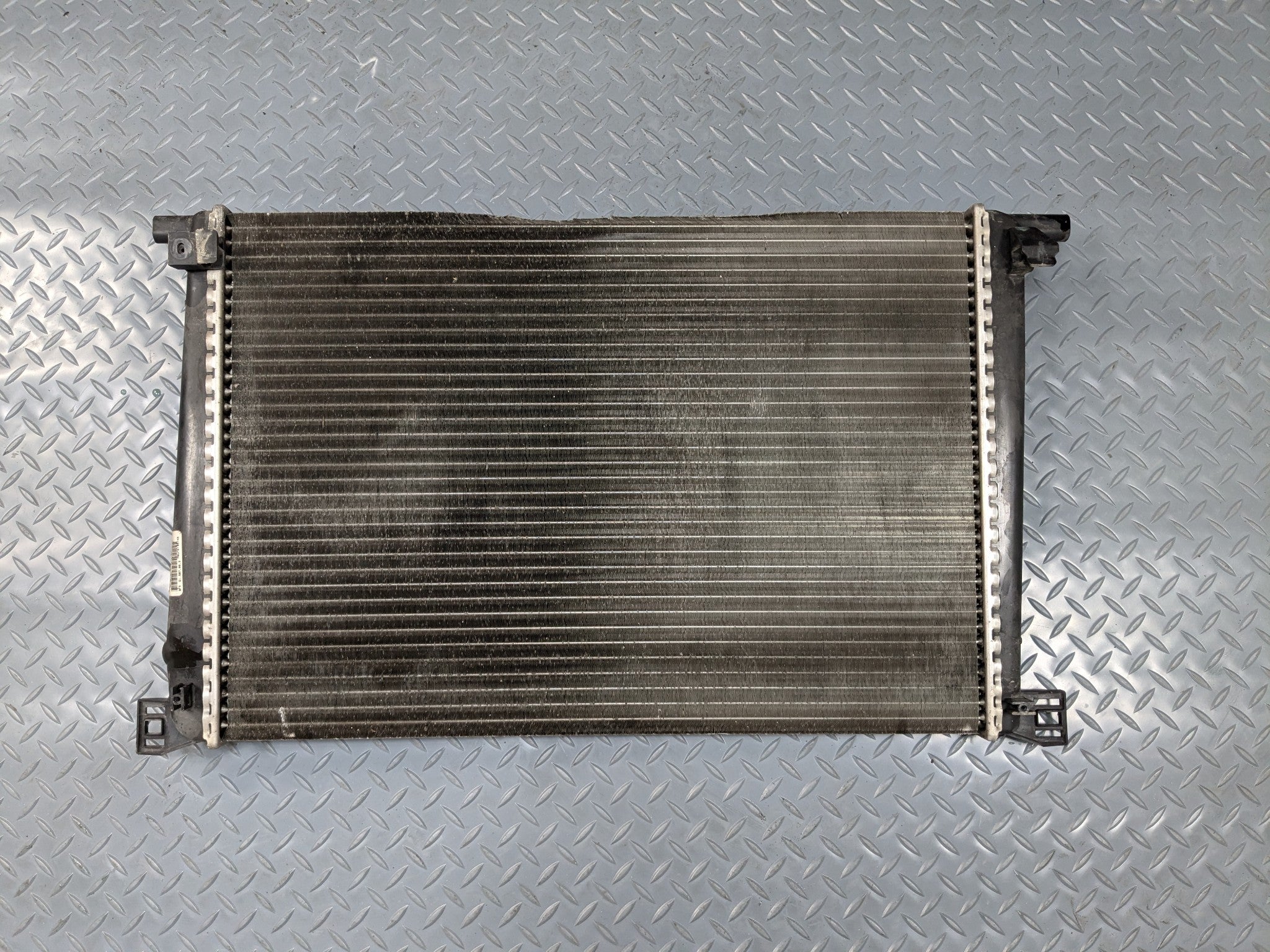 2011 - 2013 MINI COOPER OEM ENGINE MOTOR COOLING RADIATOR