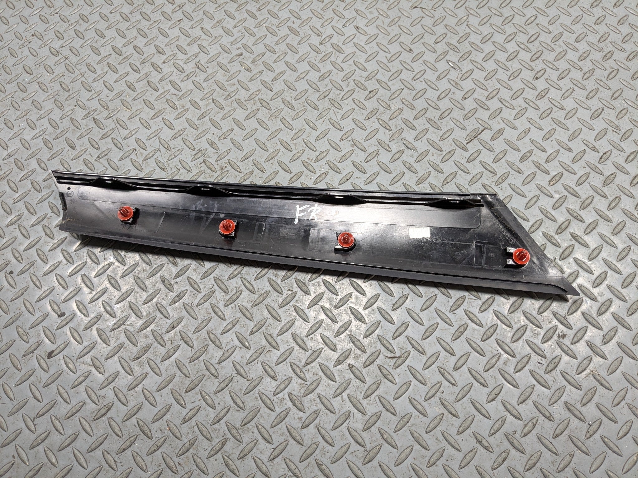 11 - 13 MINI COOPER OEM EXTERIOR A PILLAR WINDSHIELD SIDE PANEL FRONT RIGHT SIDE