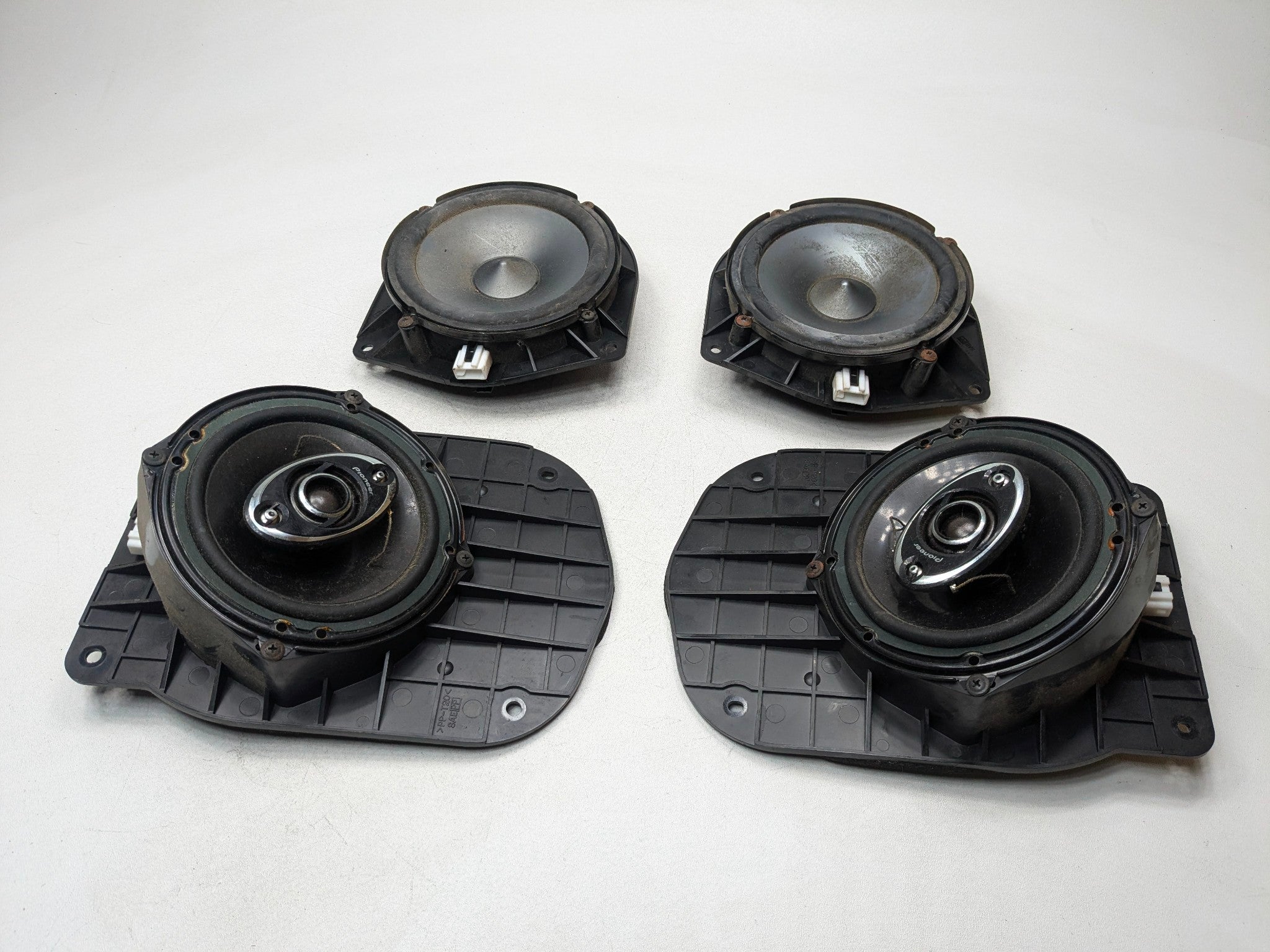 2005 - 2006 TOYOTA TUNDRA OEM AUDIO SOUND SYSTEM SPEAKER SET FRONT AND REAR