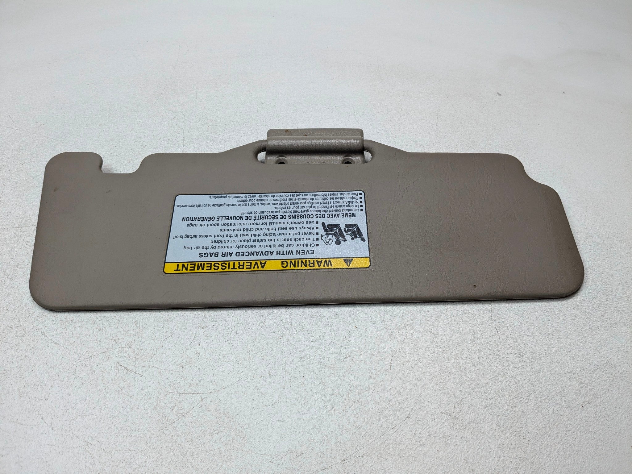 05-06 TOYOTA TUNDRA OEM SECONDARY SUN VISOR INTERIOR UPPER ROOF FRONT LEFT SIDE