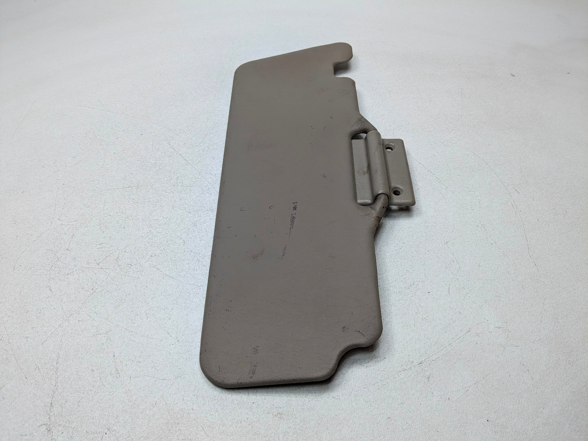 05-06 TOYOTA TUNDRA OEM SECONDARY SUN VISOR INTERIOR UPPER ROOF FRONT RIGHT SIDE