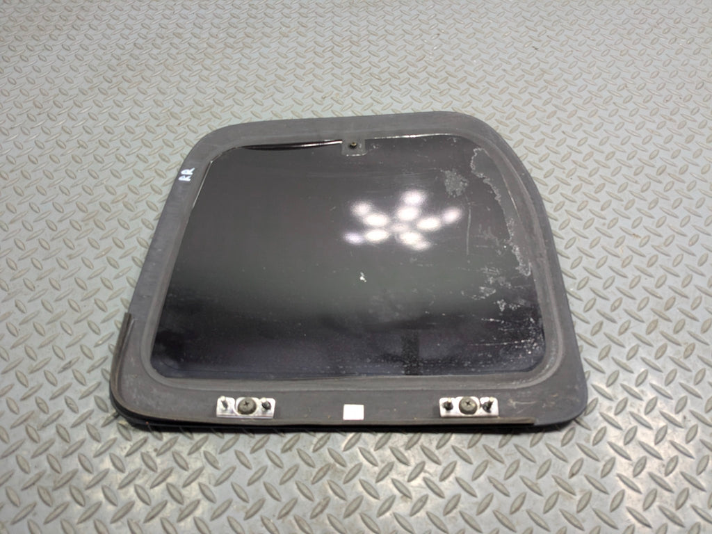 05 - 06 TOYOTA TUNDRA OEM DOOR GLASS WINDOW BLACK TINTED REAR RIGHT PASSENGER