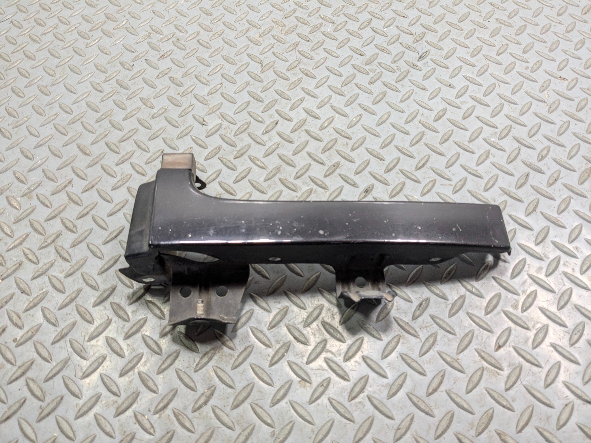 05 - 06 TOYOTA TUNDRA OEM BUMPER GRILLE HEADLIGHT FILLER PANEL FRONT LEFT SIDE