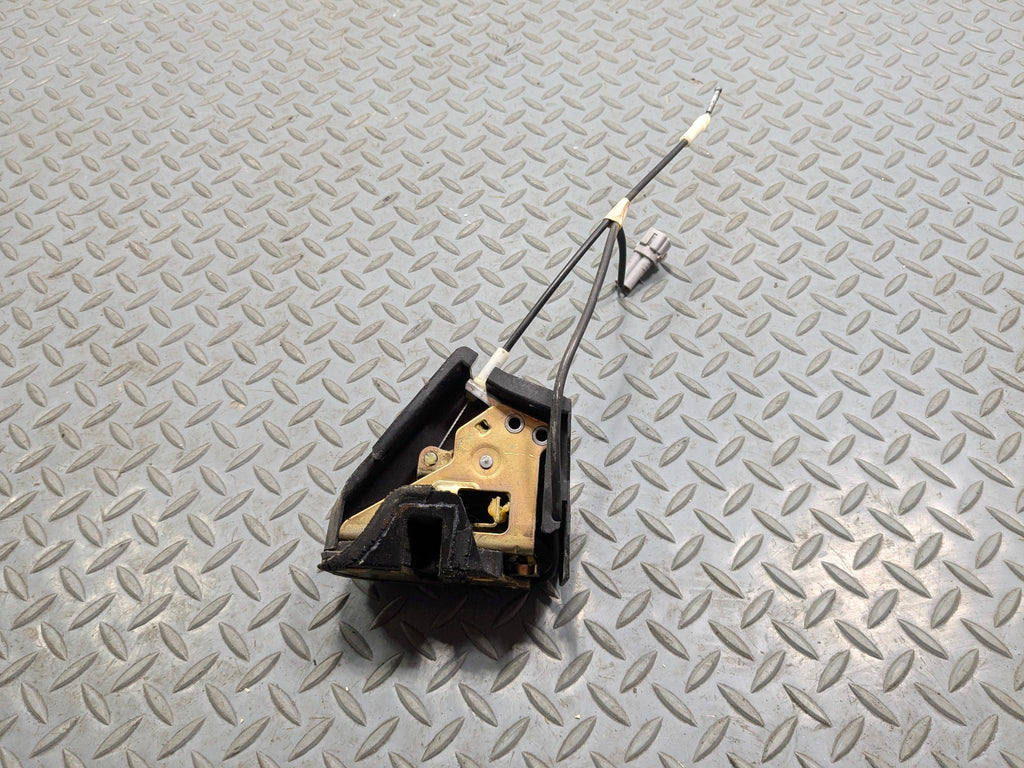 05 - 06 TOYOTA TUNDRA OEM LOWER BOTTOM DOOR LOCK LATCH REAR RIGHT PASSENGER SIDE