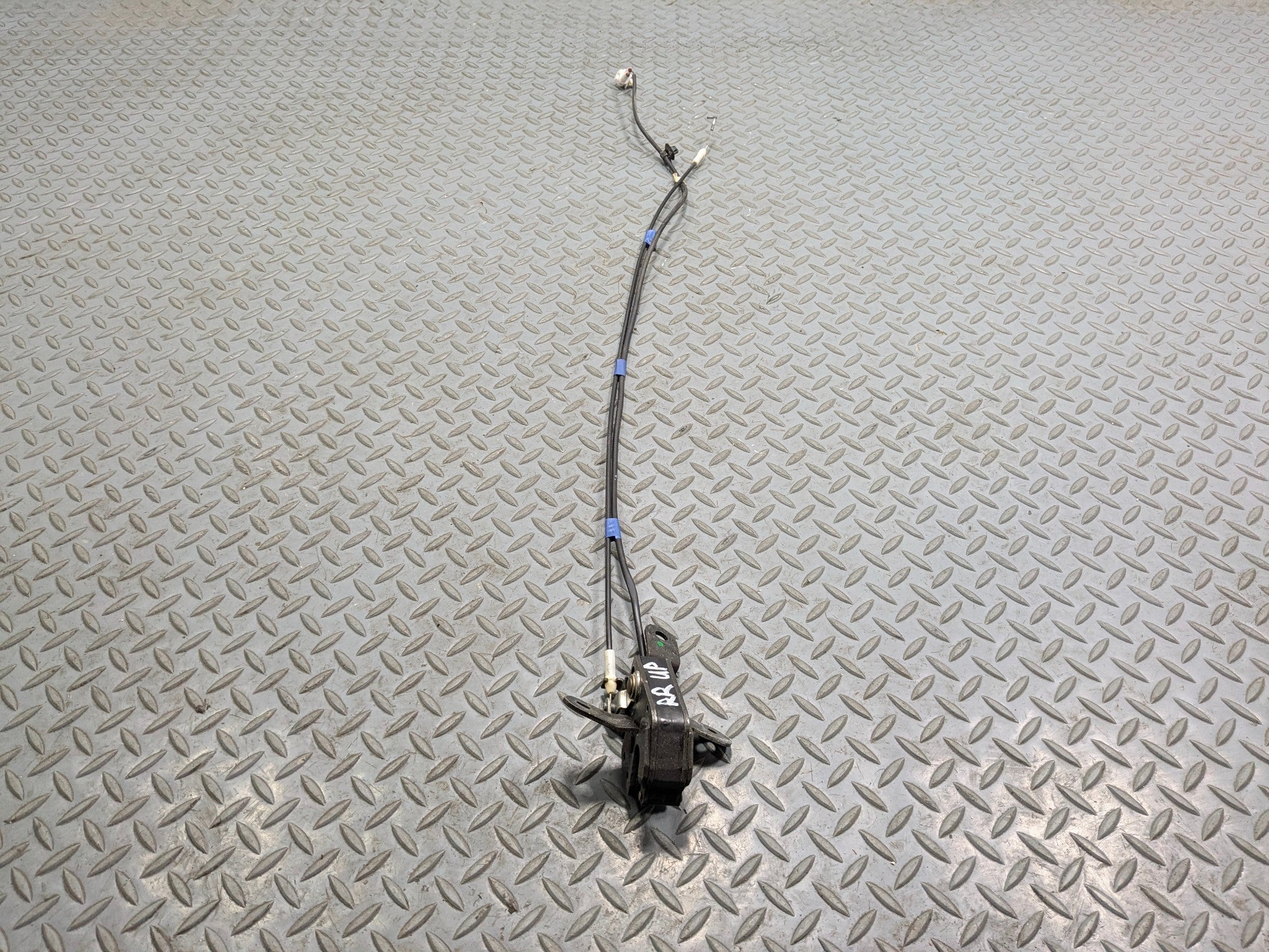05 - 06 TOYOTA TUNDRA OEM UPPER DOOR LATCH ACTUATOR REAR RIGHT PASSENGER SIDE