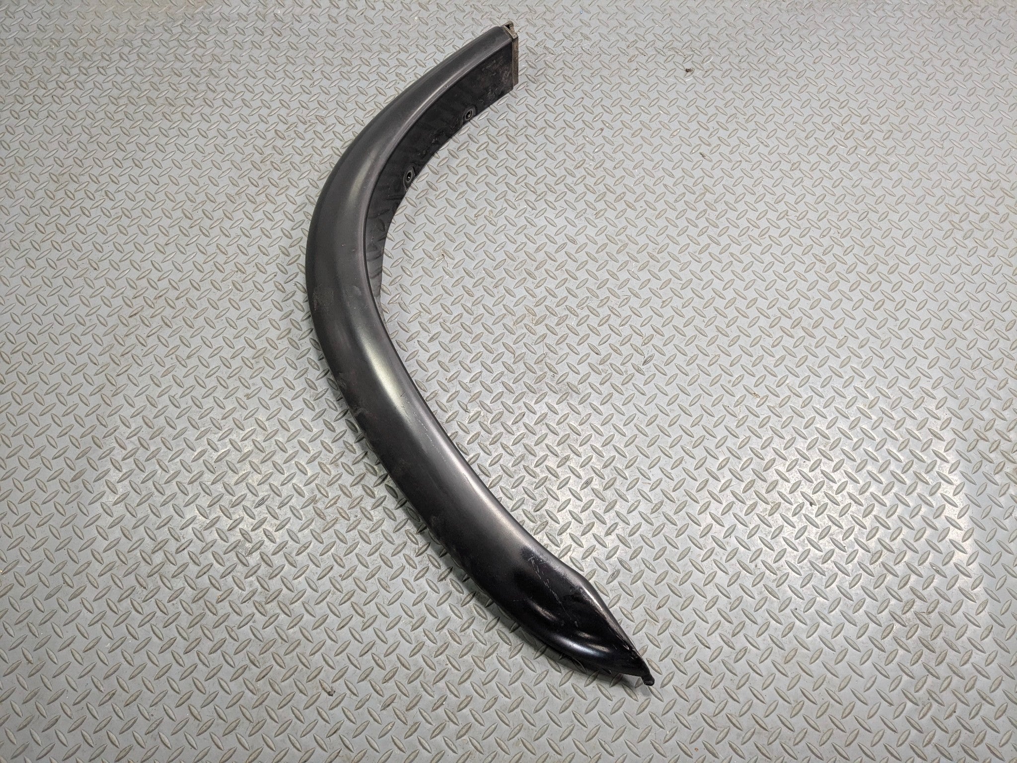 05 - 06 TOYOTA TUNDRA OEM FENDER FLARE BODY MOLDING TRIM FRONT LEFT DRIVER SIDE