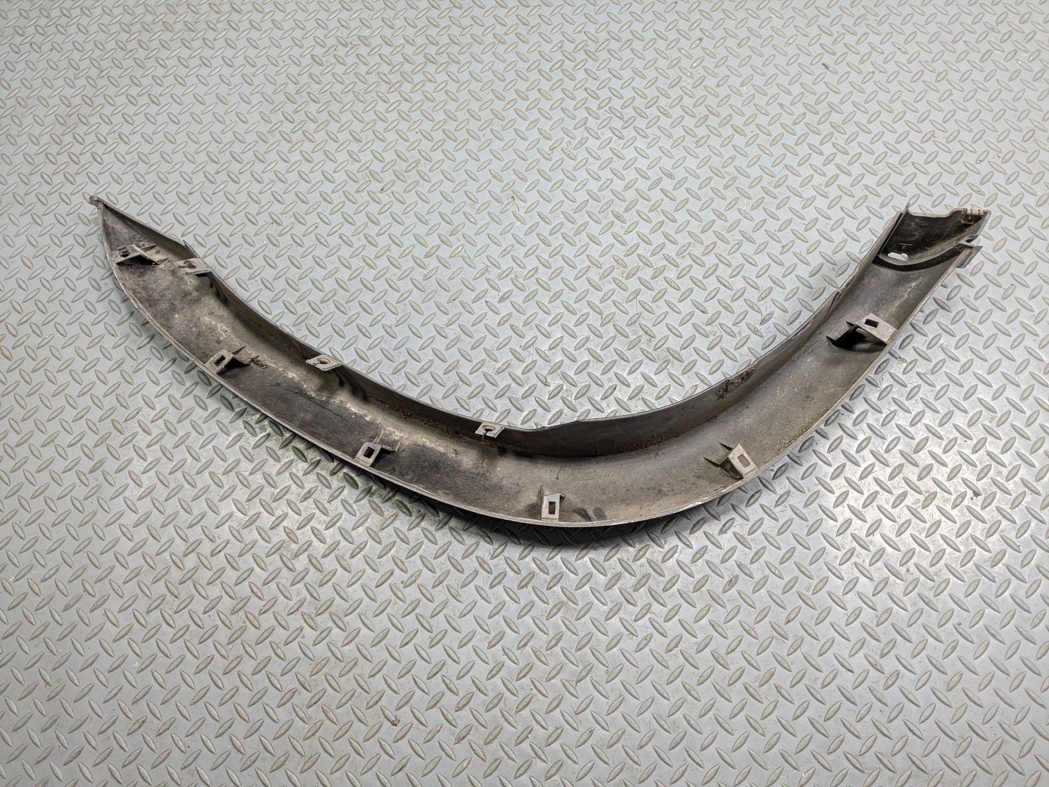 05 - 06 TOYOTA TUNDRA OEM FENDER FLARE BODY MOLDING TRIM FRONT LEFT DRIVER SIDE