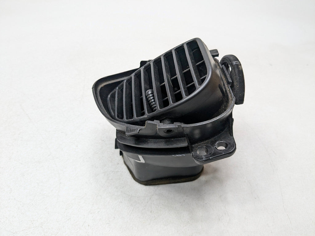 05 - 06 TOYOTA TUNDRA OEM AIR CONDITIONING HEATER VENT GRILLE FRONT RIGHT SIDE