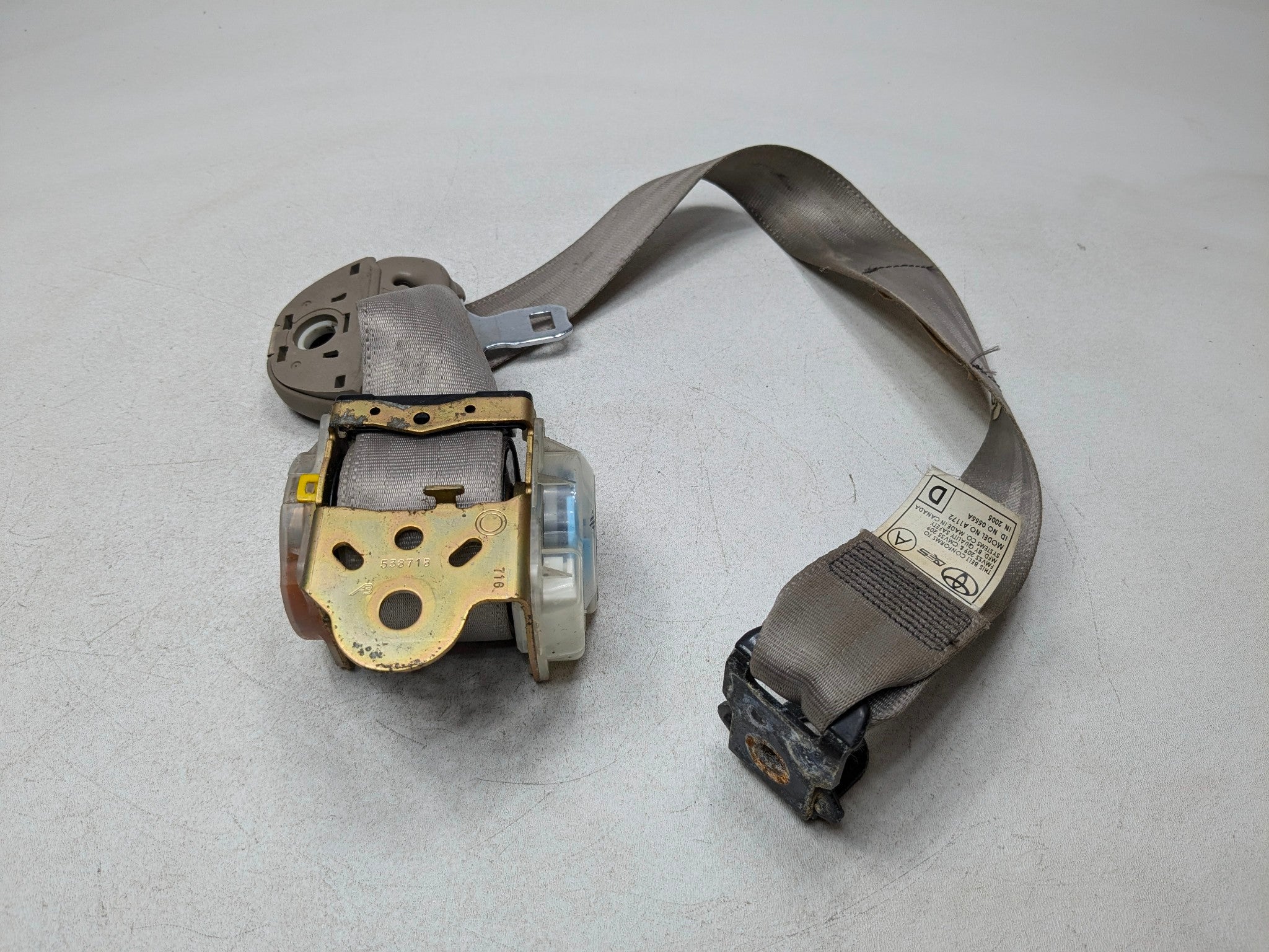 05 - 06 TOYOTA TUNDRA OEM SEAT BELT RETRACTOR ASSEMBLY REAR RIGHT PASSENGER SIDE