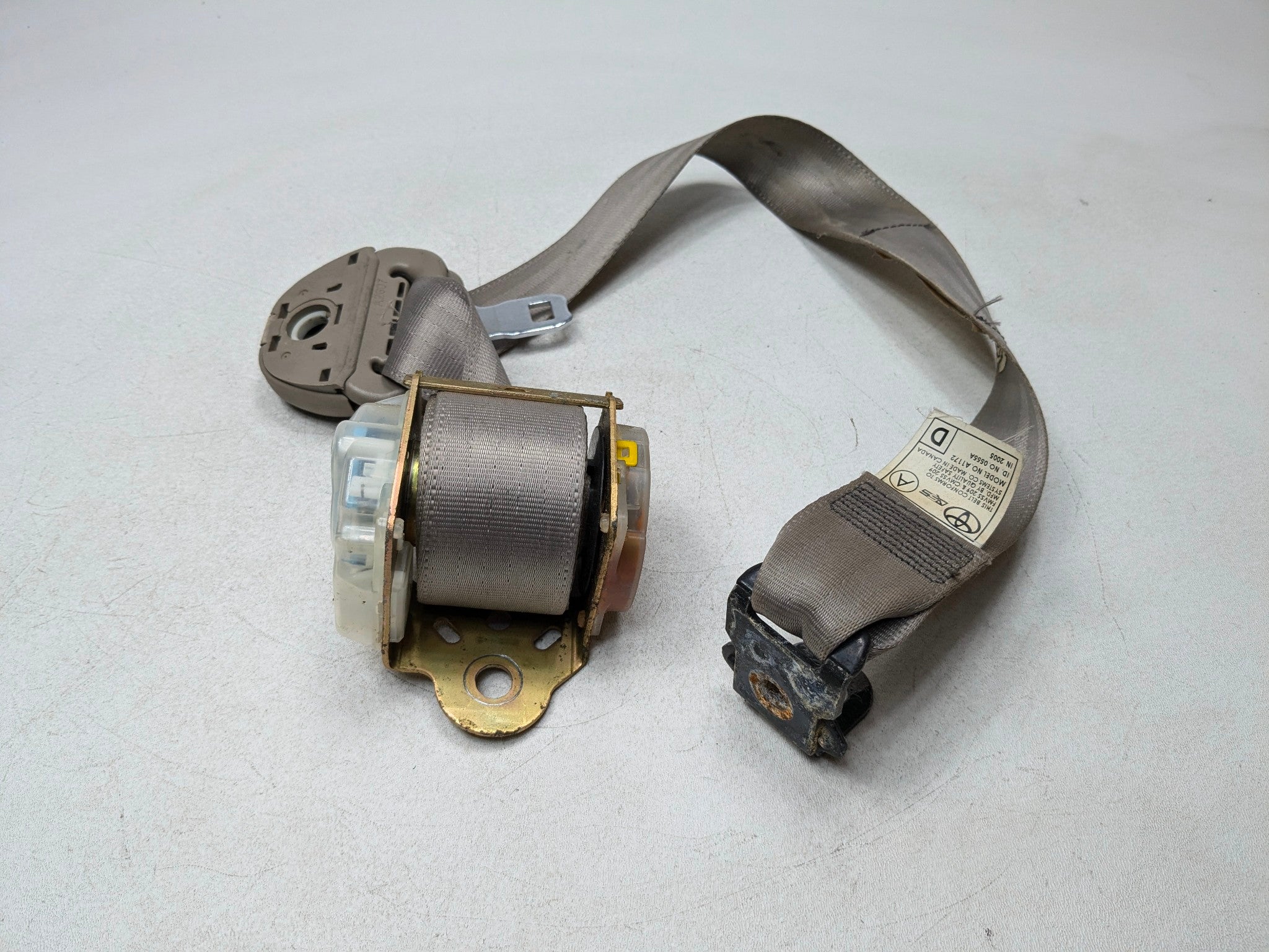 05 - 06 TOYOTA TUNDRA OEM SEAT BELT RETRACTOR ASSEMBLY REAR RIGHT PASSENGER SIDE