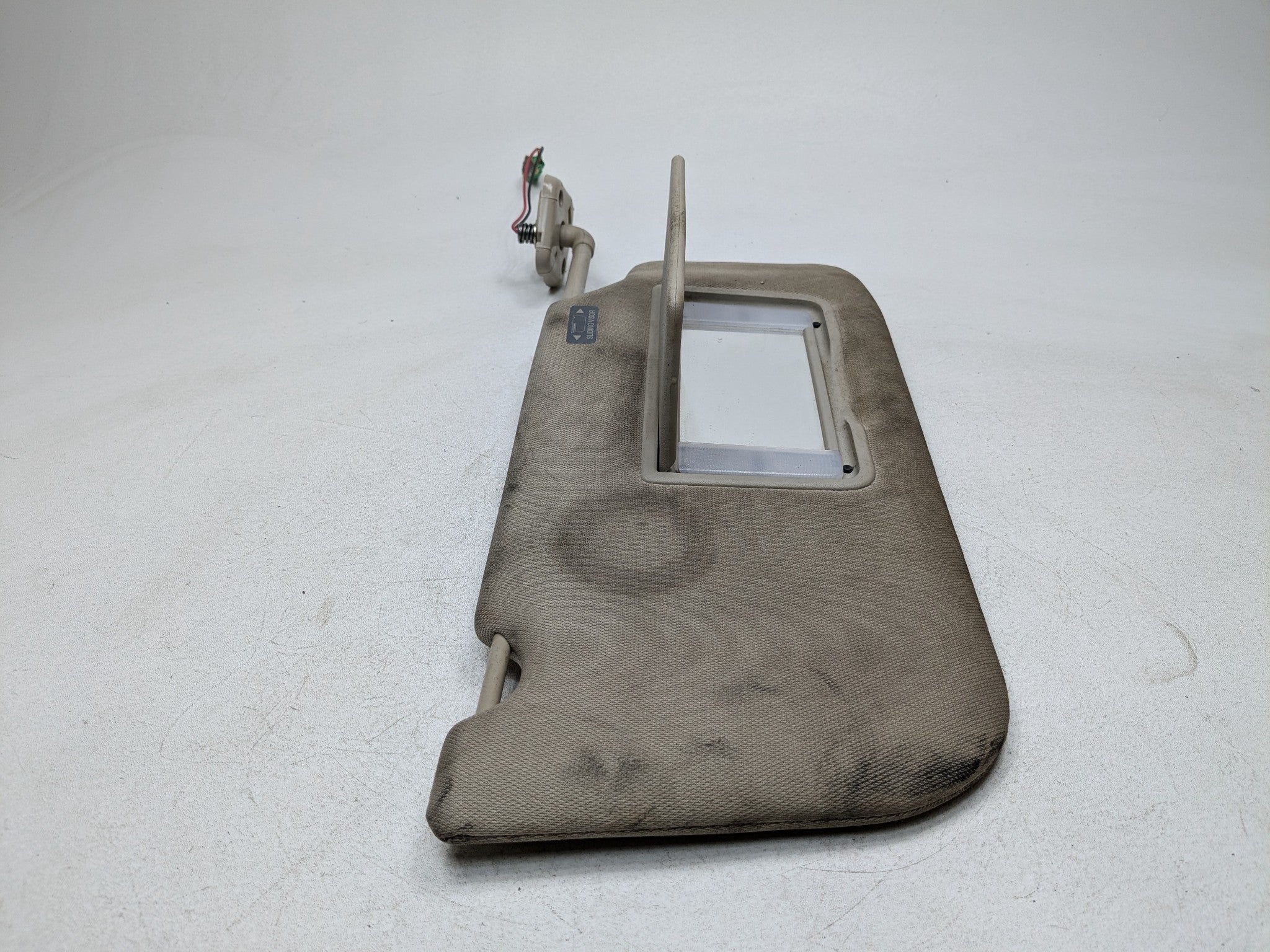 10 - 15 LINCOLN MKT OEM SUN VISOR INTERIOR UPPER ROOF FRONT RIGHT PASSENGER SIDE