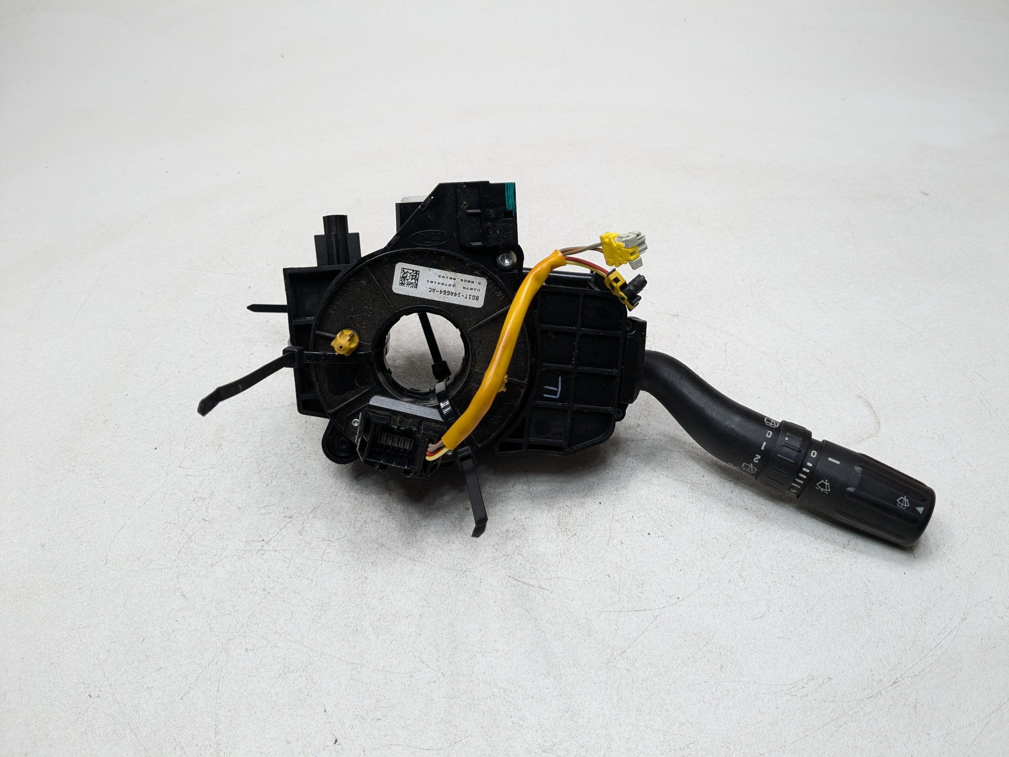 10 - 15 LINCOLN MKT OEM CLOCKSPRING WITH WINDSHIELD WIPER LEVER SWITCH ASSEMBLY