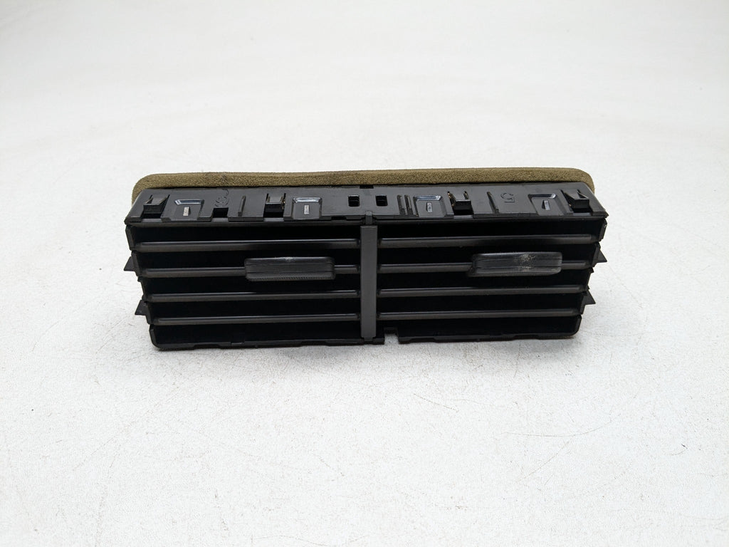 10 - 15 LINCOLN MKT OEM DASH AIR CONDITIONING AC HEATER VENT FRONT CENTER