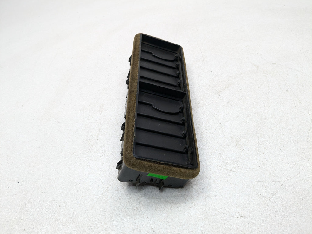 10 - 15 LINCOLN MKT OEM DASH AIR CONDITIONING AC HEATER VENT FRONT CENTER