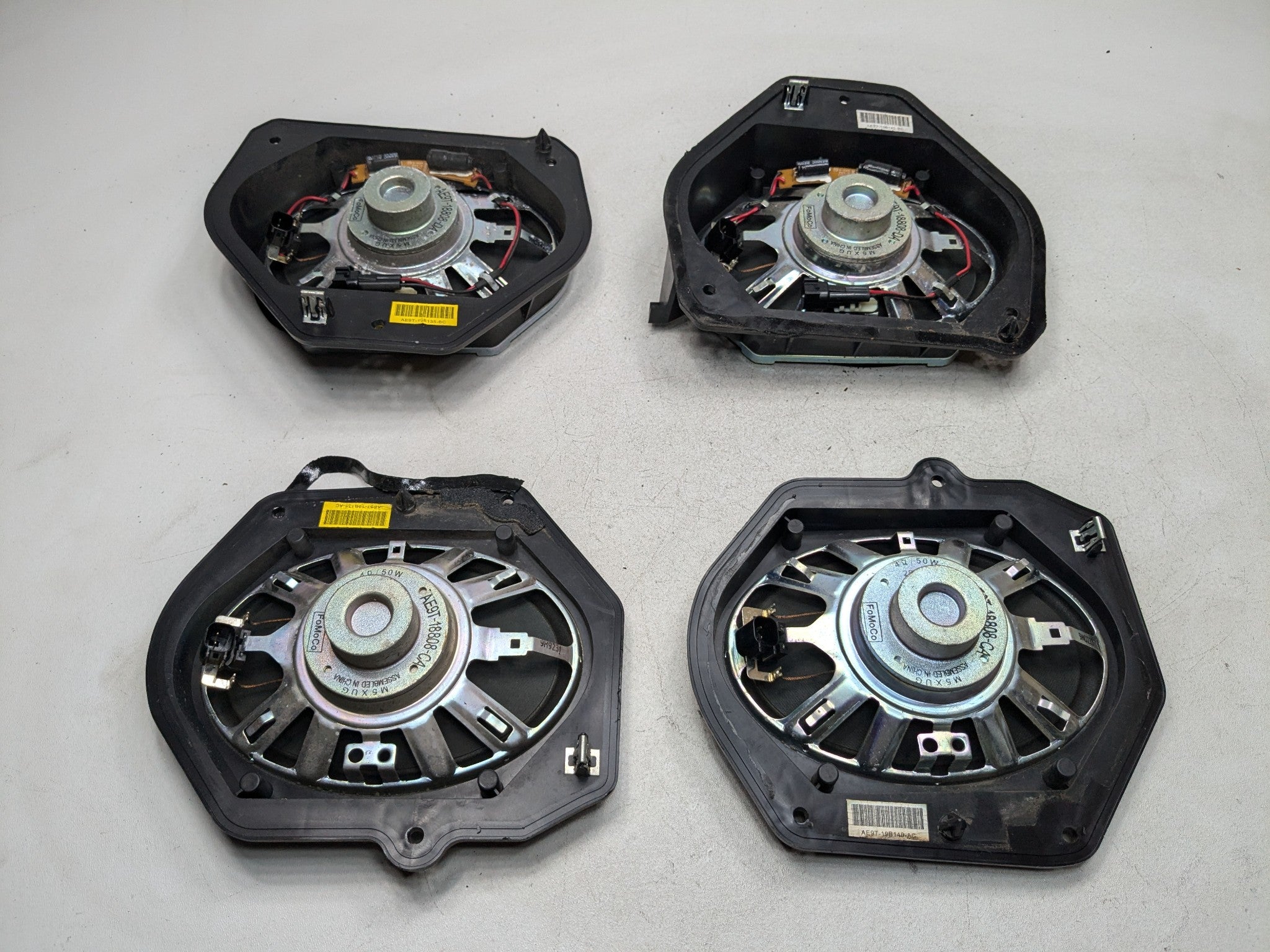 10 - 15 LINCOLN MKT OEM SPEAKER SET OF FOUR FRONT AND REAR AUDIO SOUND SYSTEM