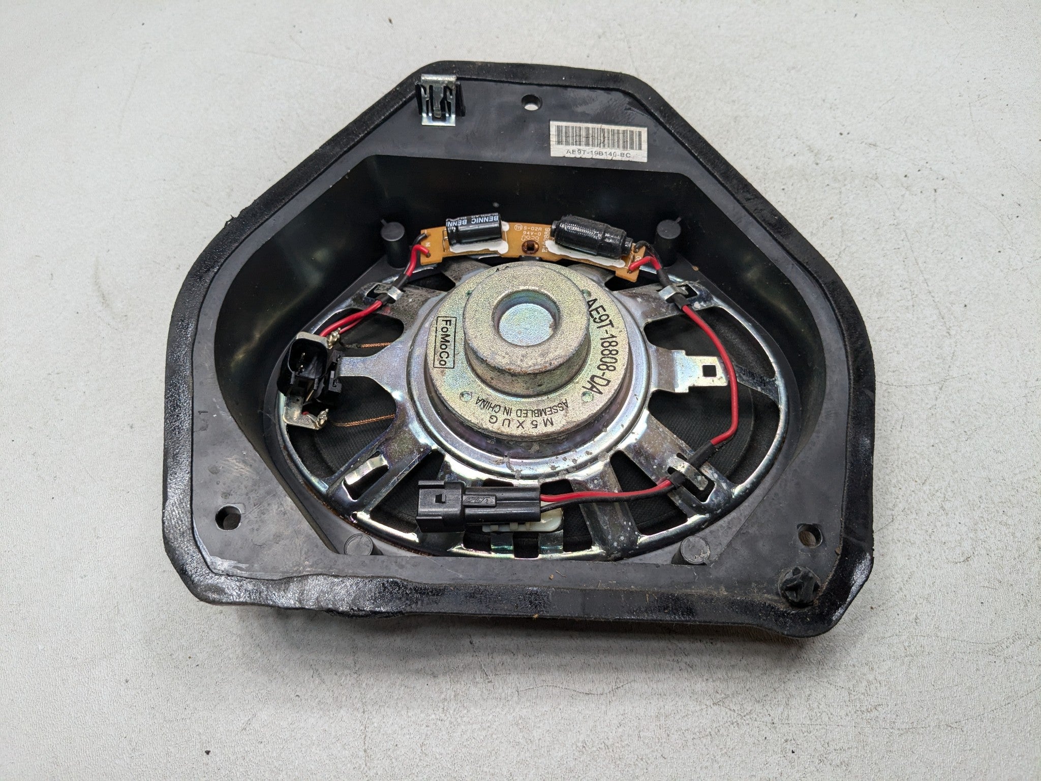 10 - 15 LINCOLN MKT OEM SPEAKER SET OF FOUR FRONT AND REAR AUDIO SOUND SYSTEM
