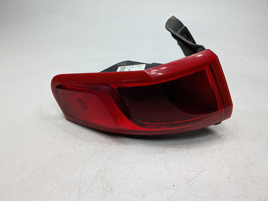 10 - 15 LINCOLN MKT OEM TAIL LIGHT ASSEMBLY QUARTER PANEL MOUNTED REAR LEFT SIDE