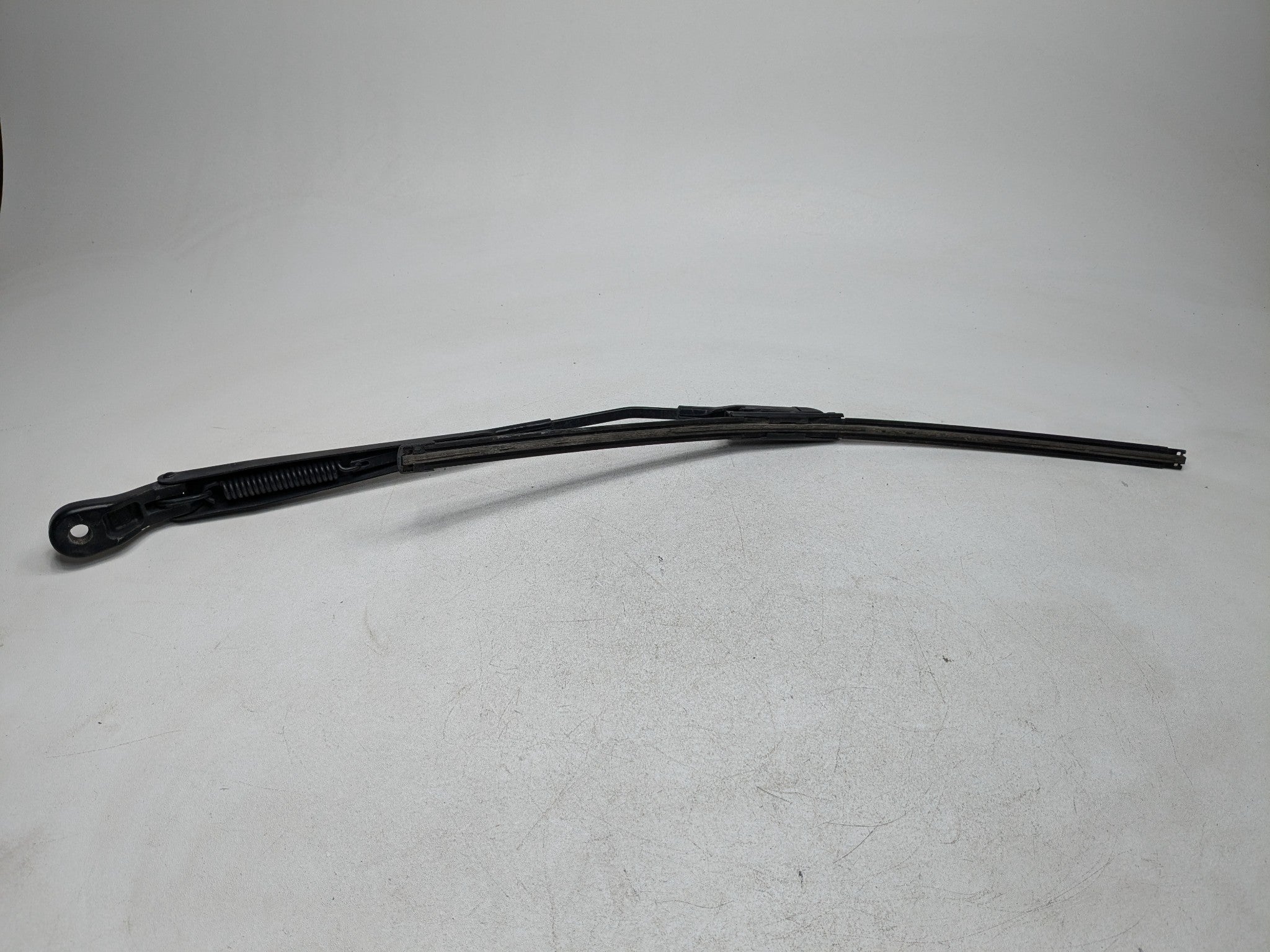 10 - 15 LINCOLN MKT OEM WINDSHIELD WIPER ARM WITH BLADE FRONT LEFT DRIVER SIDE