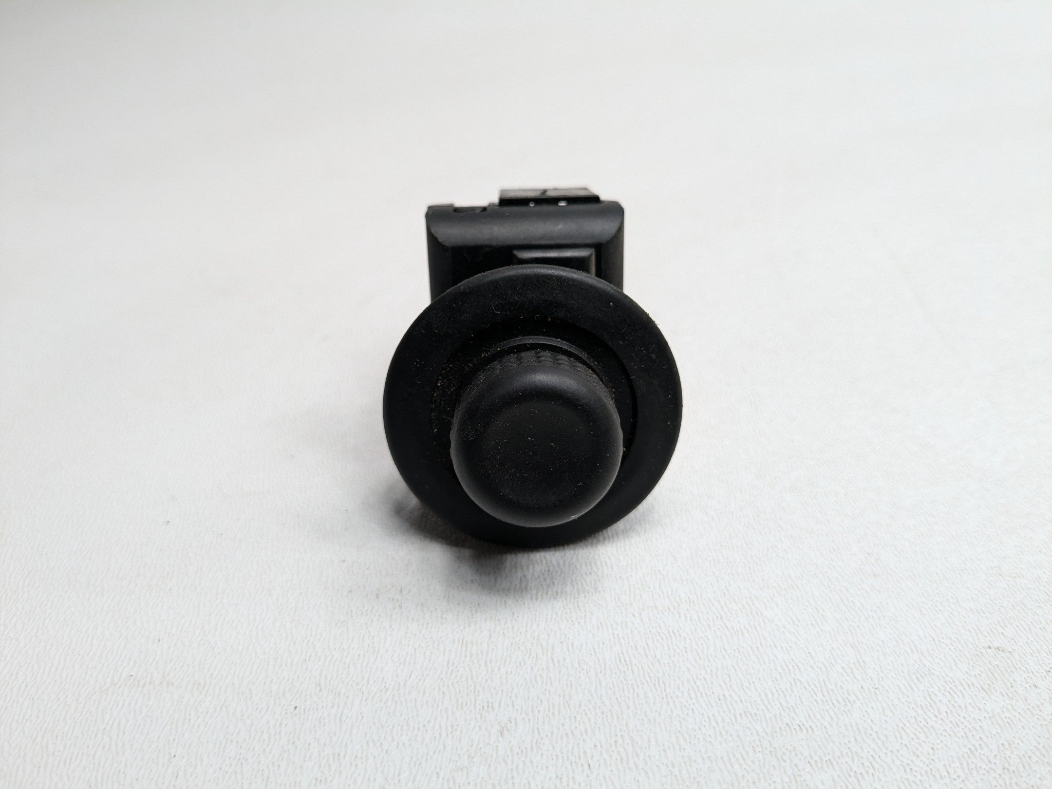 10 - 15 LINCOLN MKT OEM DOOR POWER MIRROR ADJUSTMENT CONTROL SWITCH LEFT SIDE