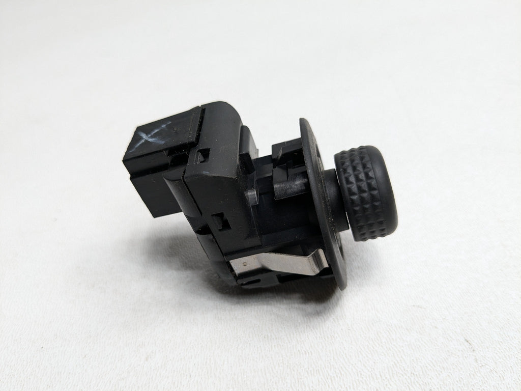 10 - 15 LINCOLN MKT OEM DOOR POWER MIRROR ADJUSTMENT CONTROL SWITCH LEFT SIDE