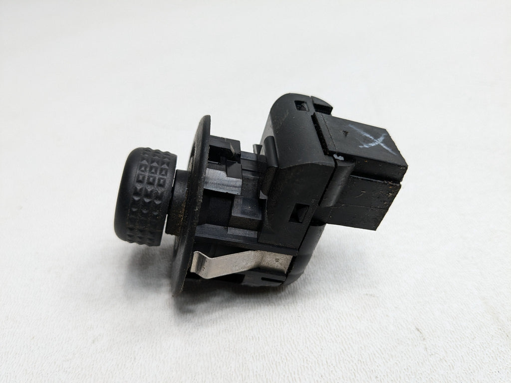 10 - 15 LINCOLN MKT OEM DOOR POWER MIRROR ADJUSTMENT CONTROL SWITCH LEFT SIDE