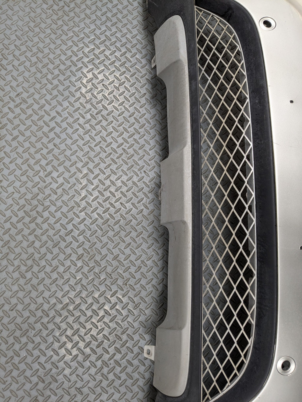 08 - 12 BMW X6 OEM FRONT BUMPER COVER PANEL ASSEMBLY TITANIUM SILVER METALLIC