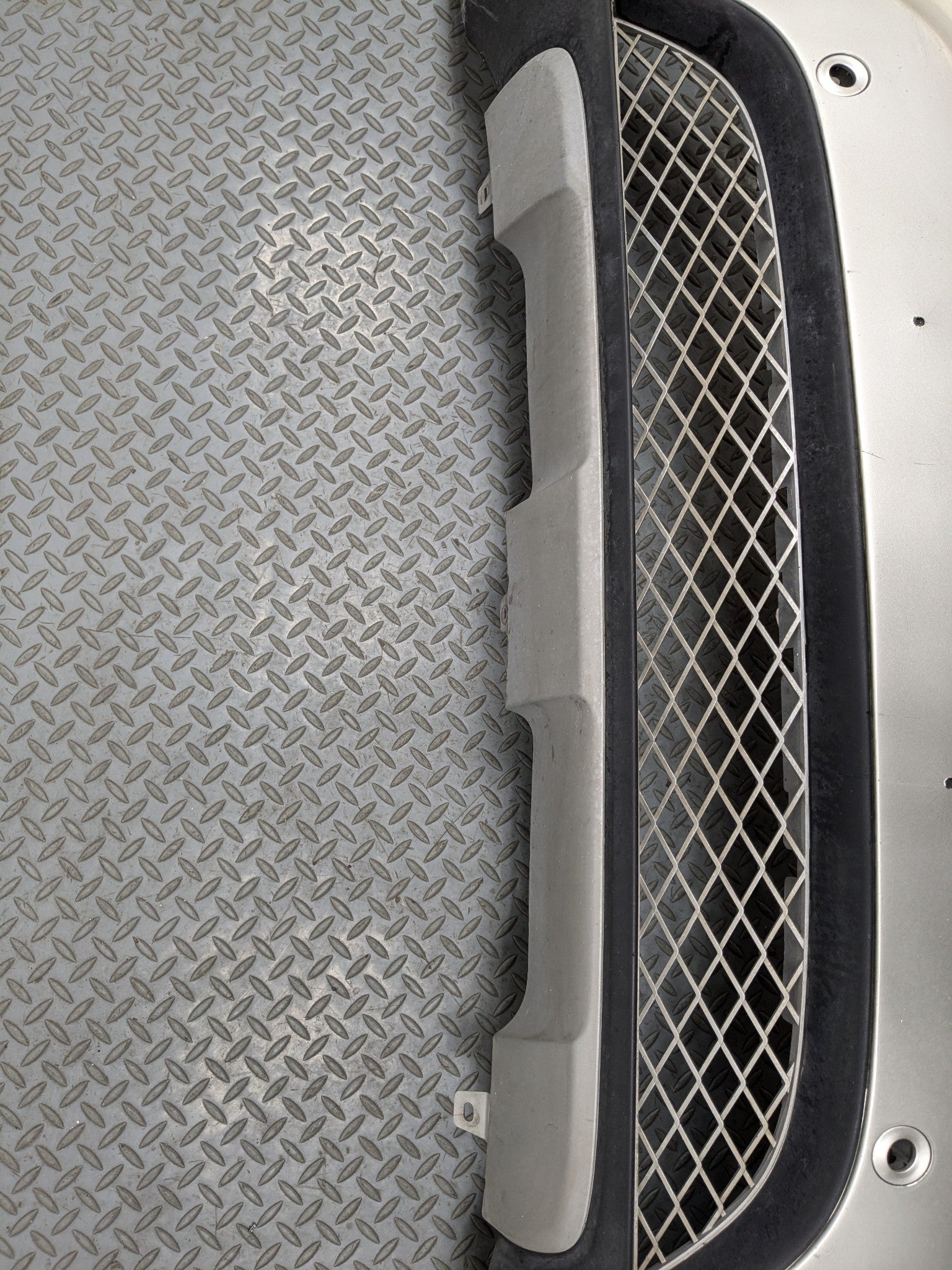 08 - 12 BMW X6 OEM FRONT BUMPER COVER PANEL ASSEMBLY TITANIUM SILVER METALLIC