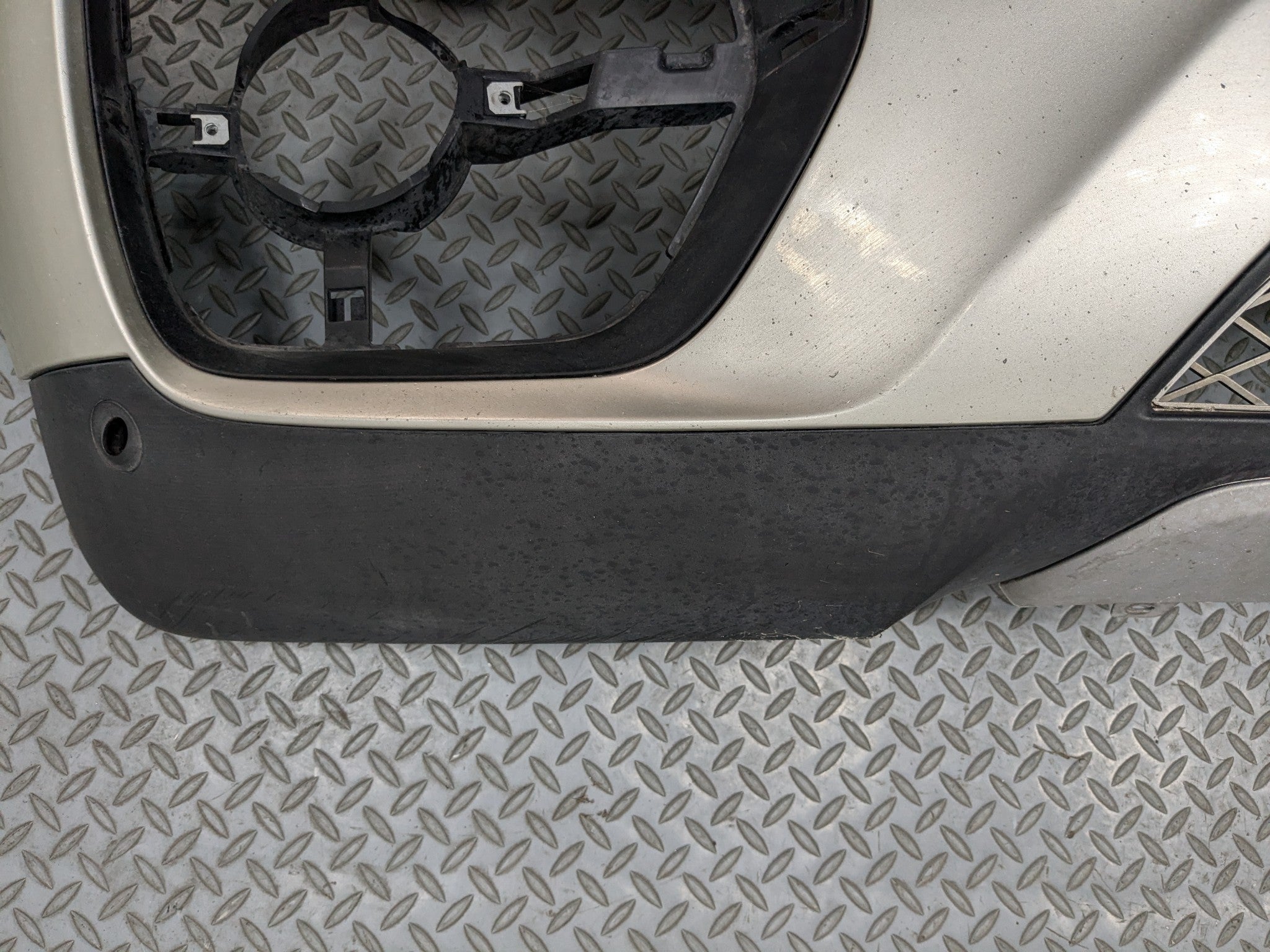 08 - 12 BMW X6 OEM FRONT BUMPER COVER PANEL ASSEMBLY TITANIUM SILVER METALLIC