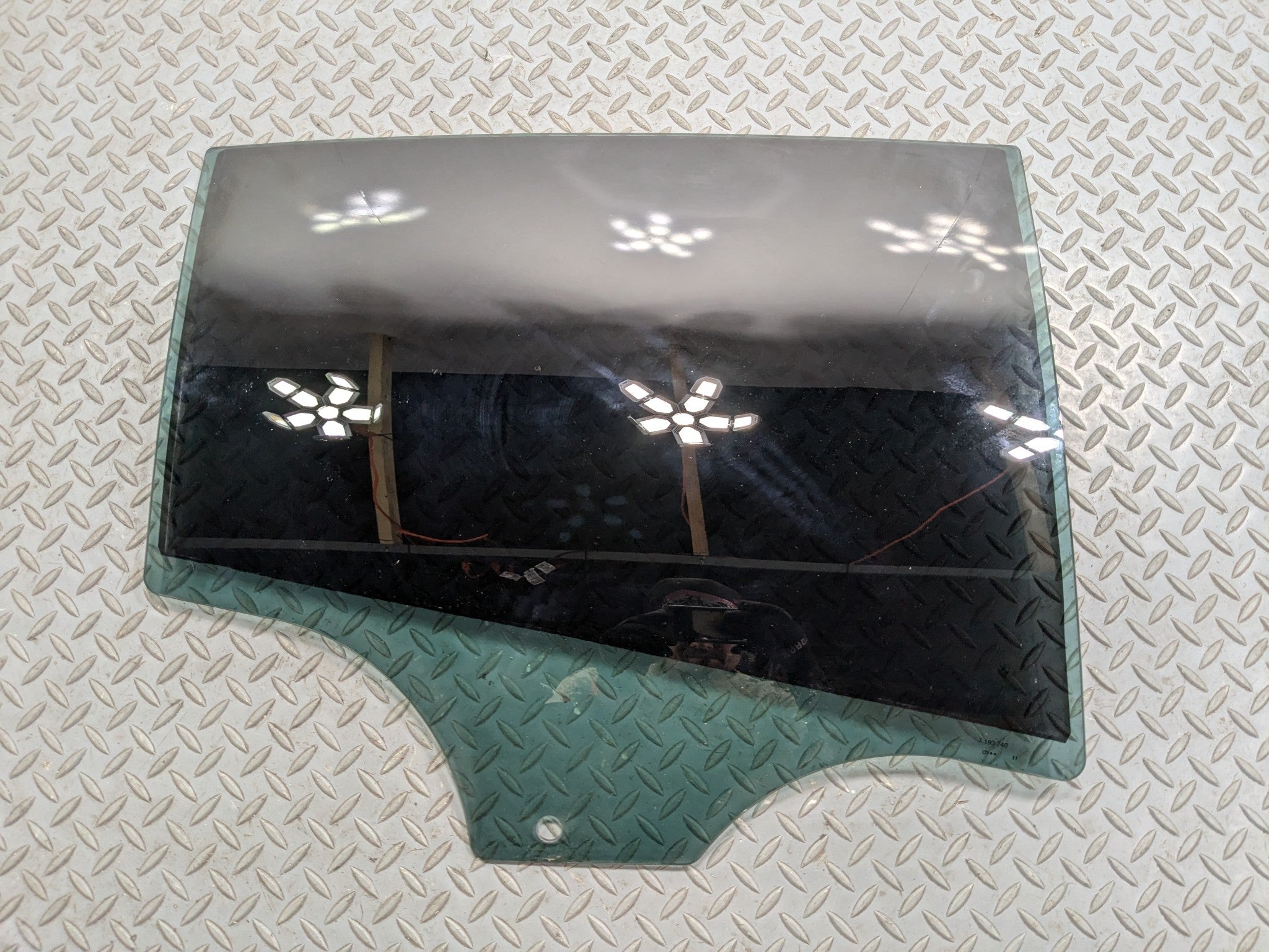 08 - 12 BMW X6 OEM DOOR WINDOW GLASS REAR PASSENGER RIGHT BLACK PRIVACY TINTED