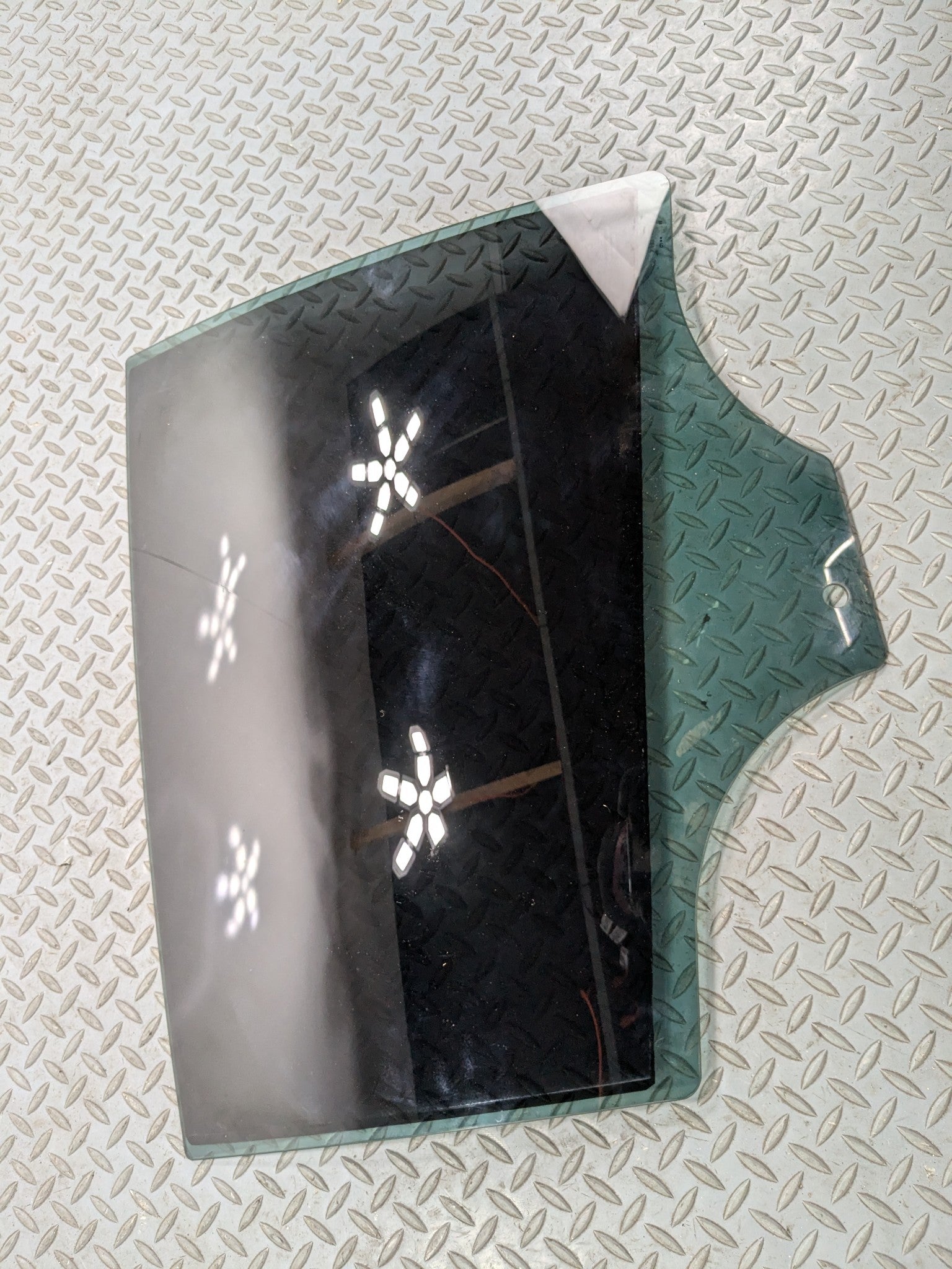 08 - 12 BMW X6 OEM DOOR WINDOW GLASS REAR PASSENGER RIGHT BLACK PRIVACY TINTED