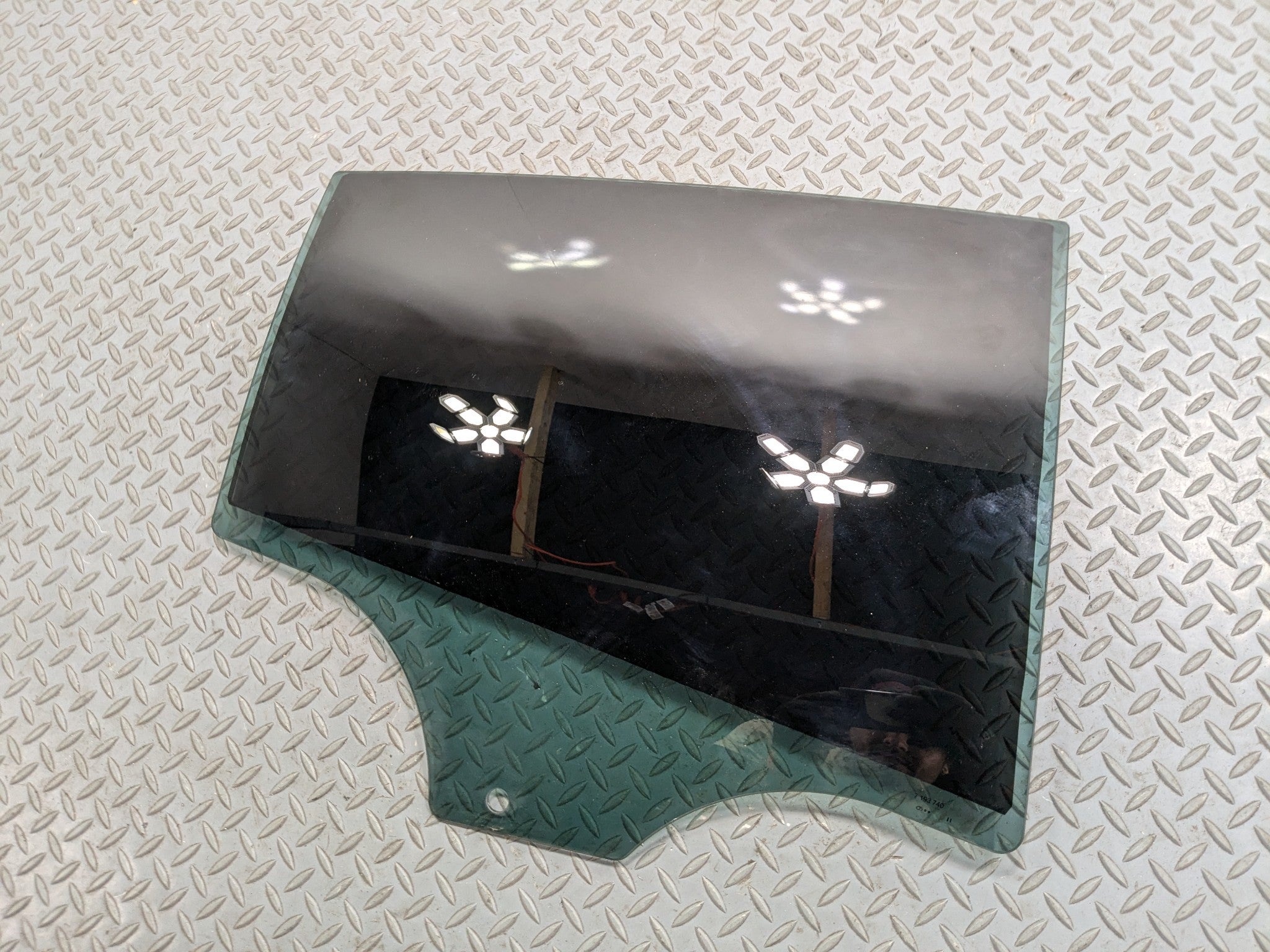 08 - 12 BMW X6 OEM DOOR WINDOW GLASS REAR PASSENGER RIGHT BLACK PRIVACY TINTED