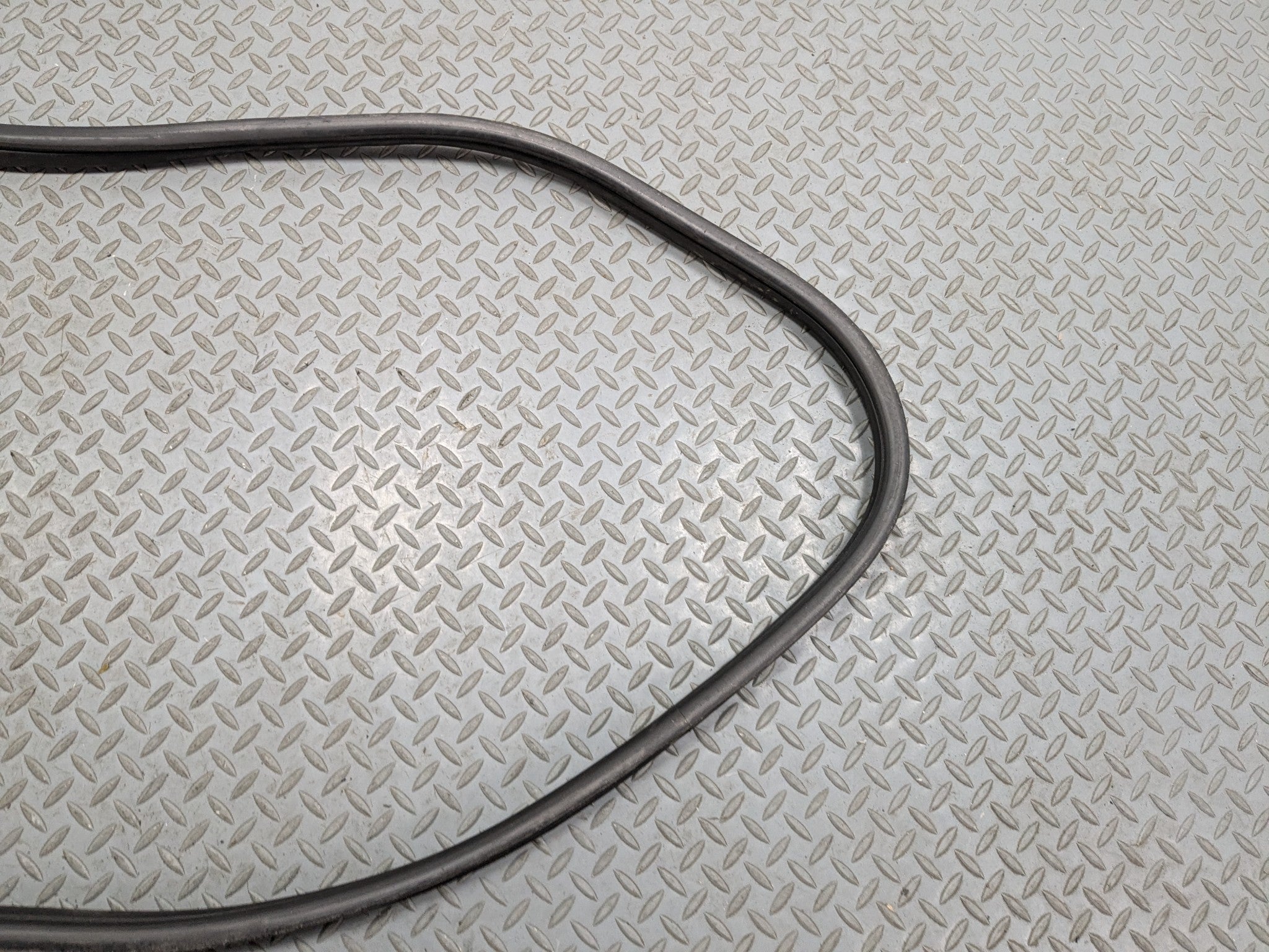 2008 - 2011 BMW X6 OEM DOOR SEAL WEATHER STRIPPING RUBBER REAR LEFT DRIVER SIDE