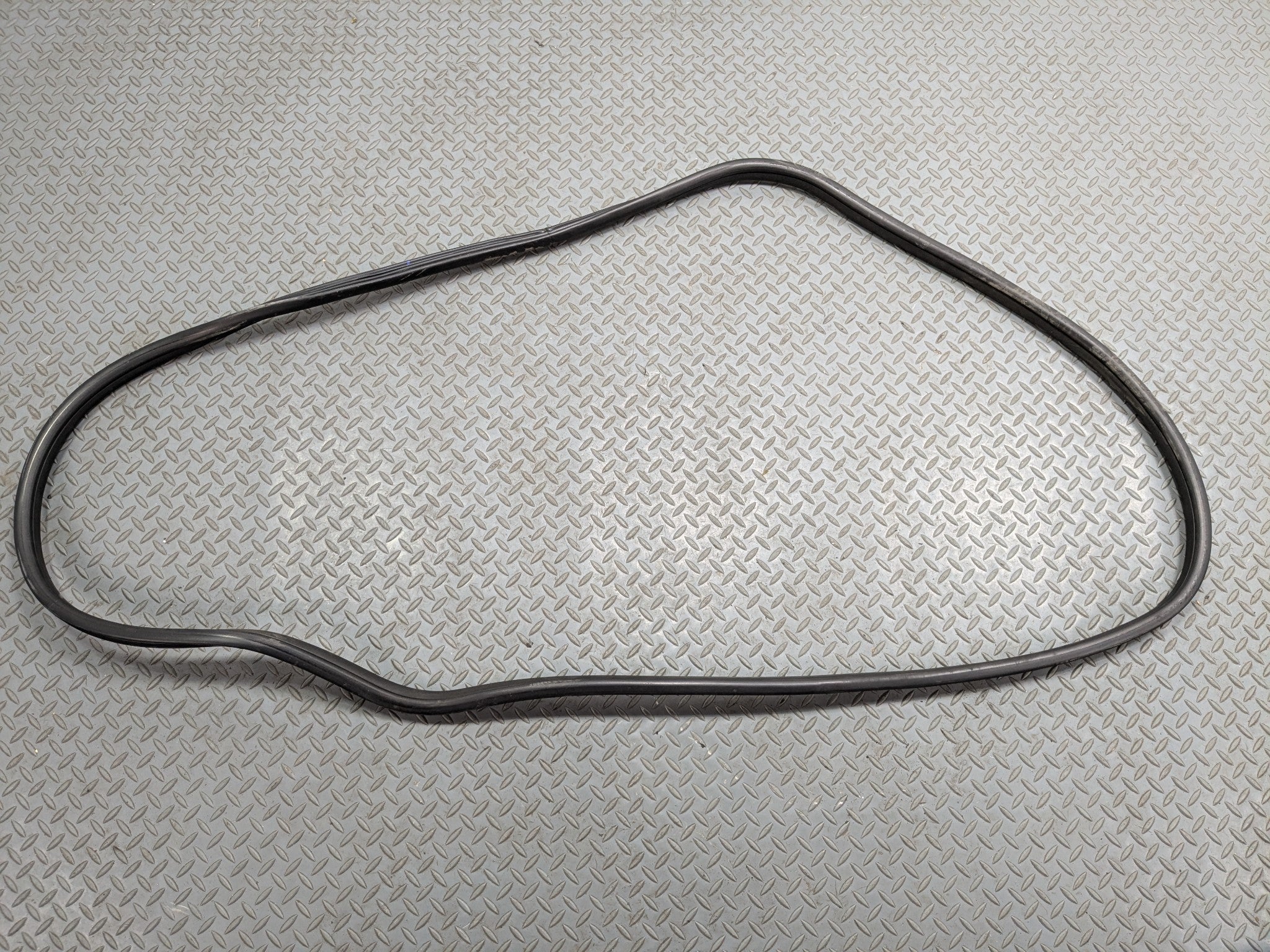 08 - 11 BMW X6 OEM DOOR SEAL WEATHER STRIPPING RUBBER FRONT RIGHT PASSENGER SIDE