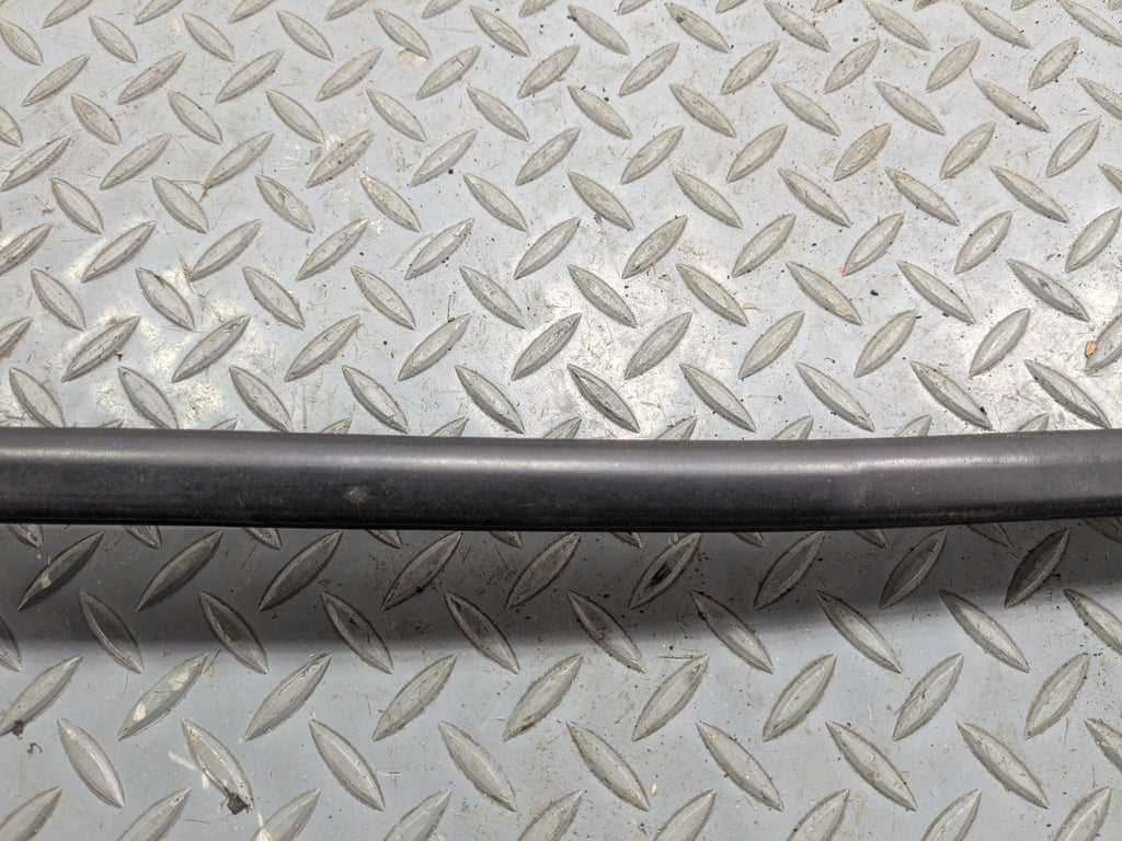 08 - 11 BMW X6 OEM DOOR SEAL WEATHER STRIPPING RUBBER FRONT RIGHT PASSENGER SIDE