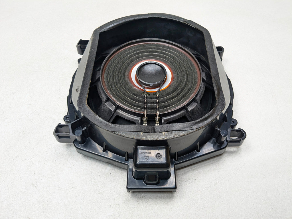 2008 - 2011 BMW X6 OEM SUBWOOFER SPEAKER AUDIO BASSBOX RIGHT PASSENGER SIDE