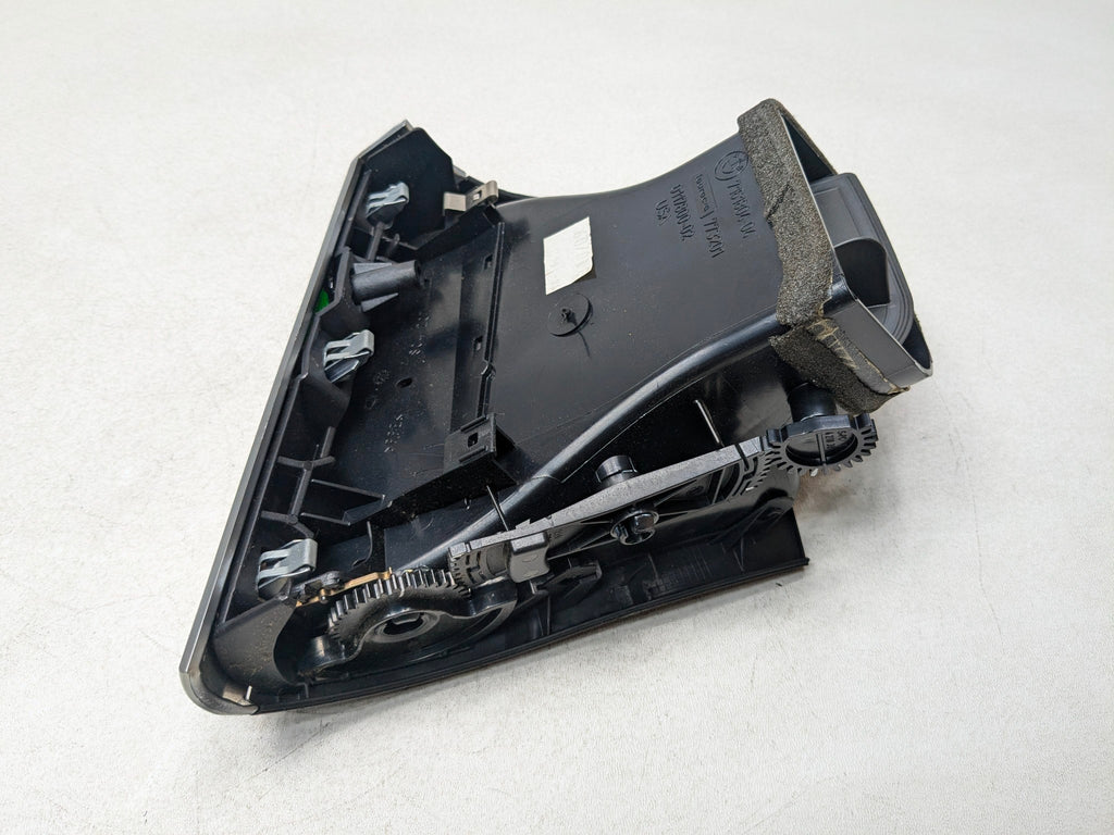 08 - 11 BMW X6 OEM DASHBOARD OUTER AIR VENT GRILLE FRONT RIGHT PASSENGER SIDE