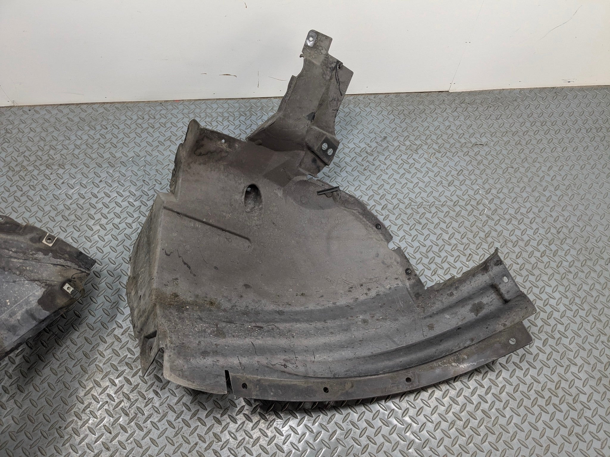 08 - 11 BMW X6 OEM FENDER LINER SPLASH SHIELD GUARD COVER FRONT LEFT DRIVER SIDE