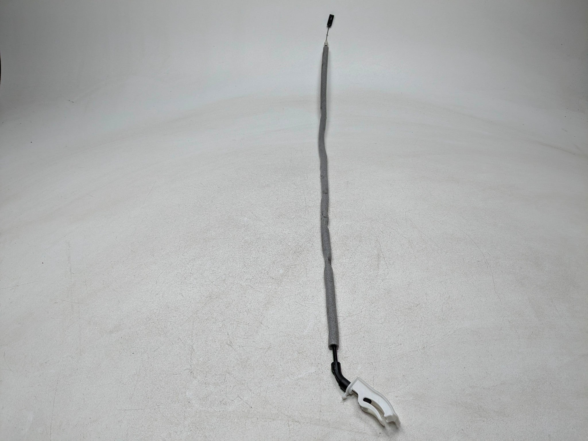 08 - 11 BMW X6 OEM DOOR HANDLE BOWDEN CABLE OPENER FRONT RIGHT PASSENGER SIDE