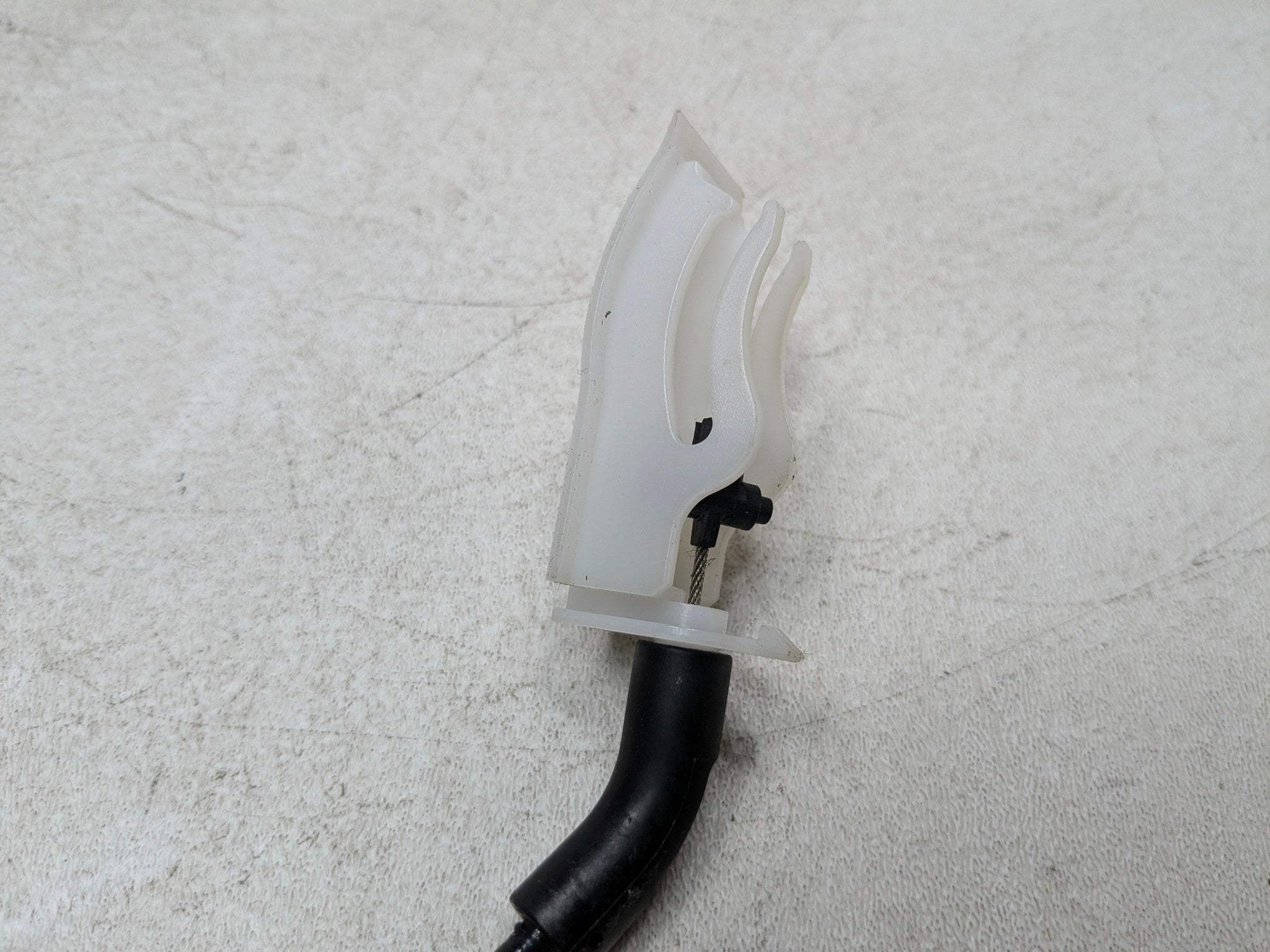 08 - 11 BMW X6 OEM DOOR HANDLE BOWDEN CABLE OPENER FRONT RIGHT PASSENGER SIDE