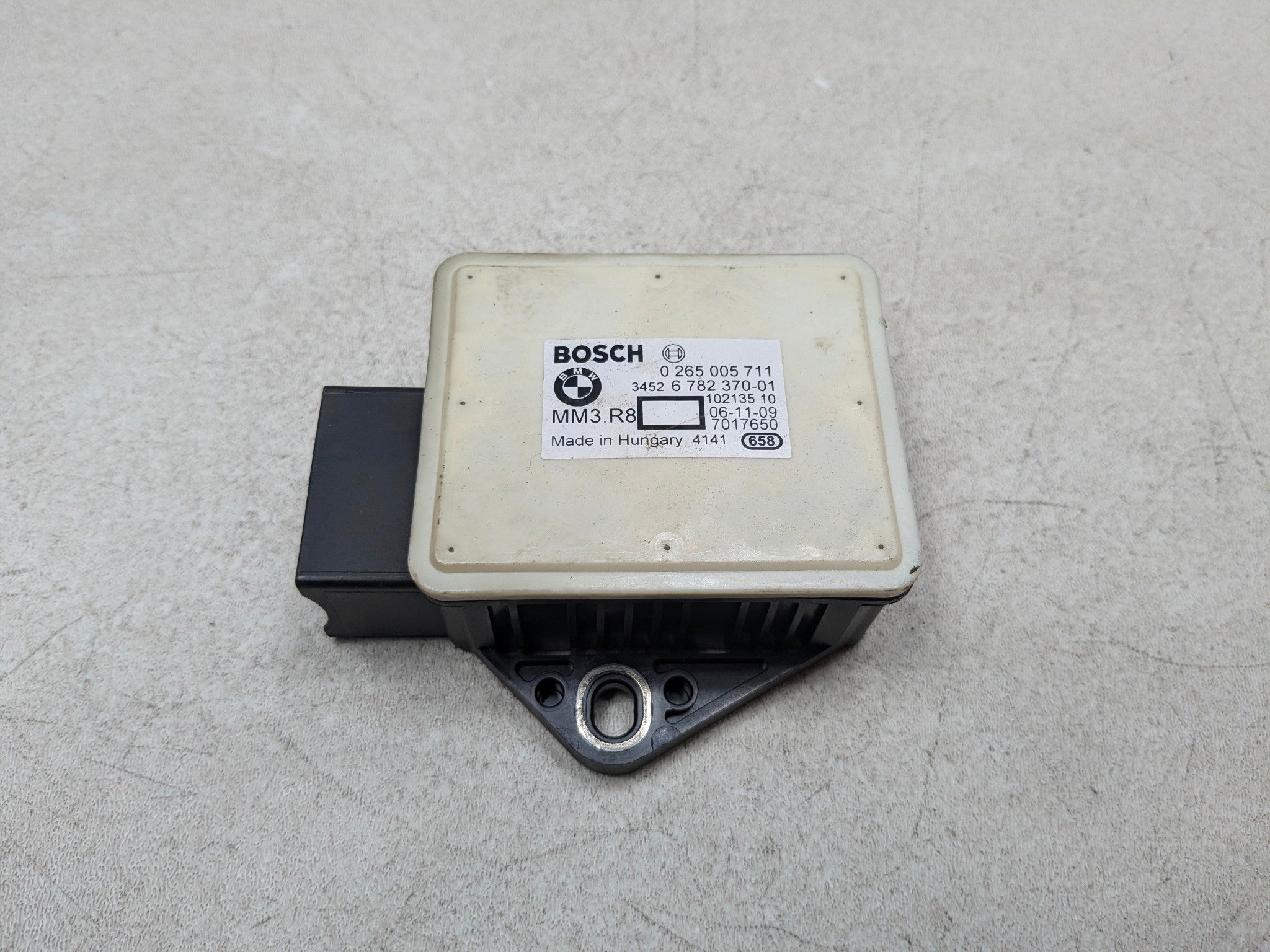 08 - 11 BMW X6 OEM YAW TURN RATE ACCELERATION STABILITY SPEED SENSOR MODULE UNIT